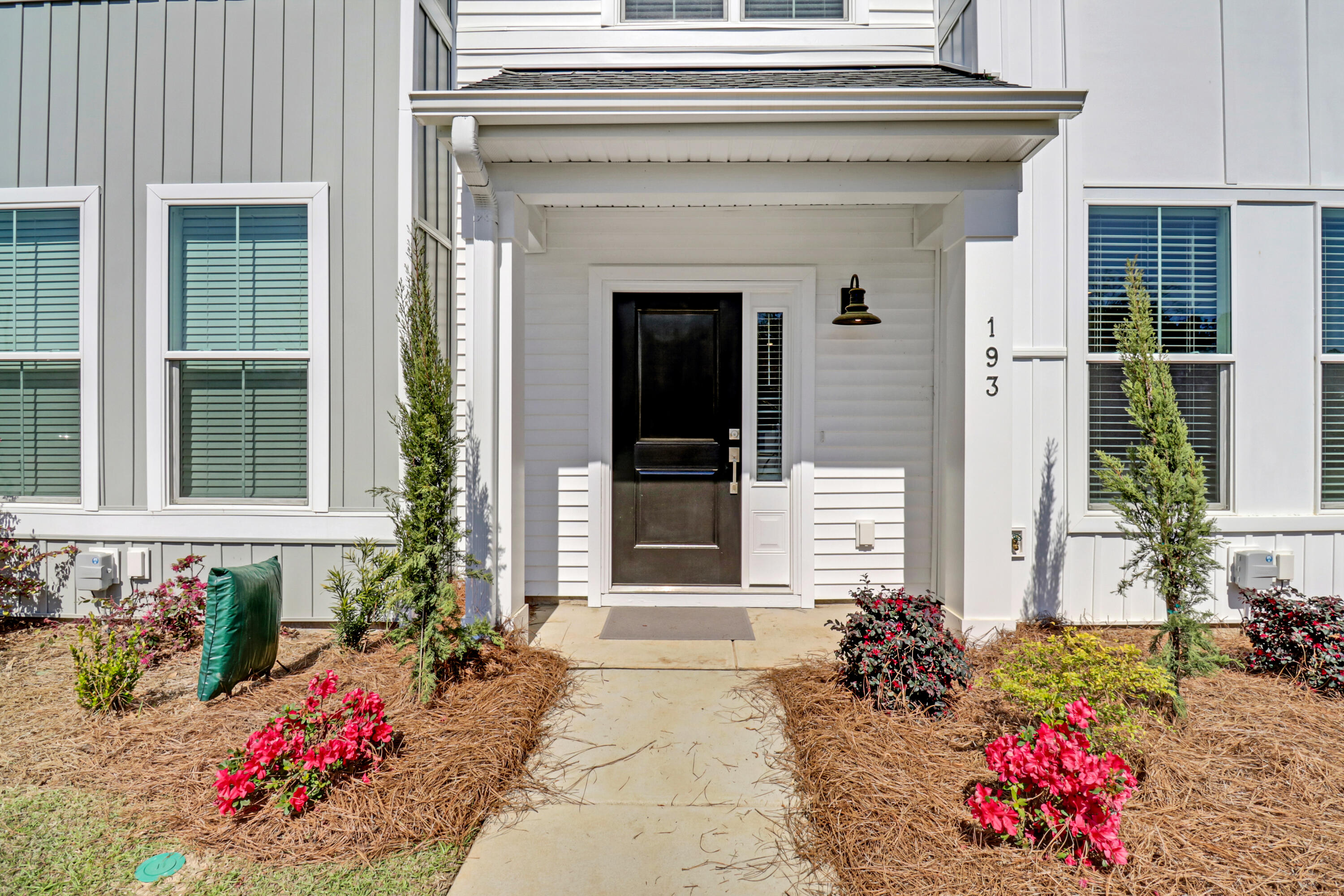 Property image 3 of 133 Brown Swiss Circle in Six Oaks, Summerville, SC 29483