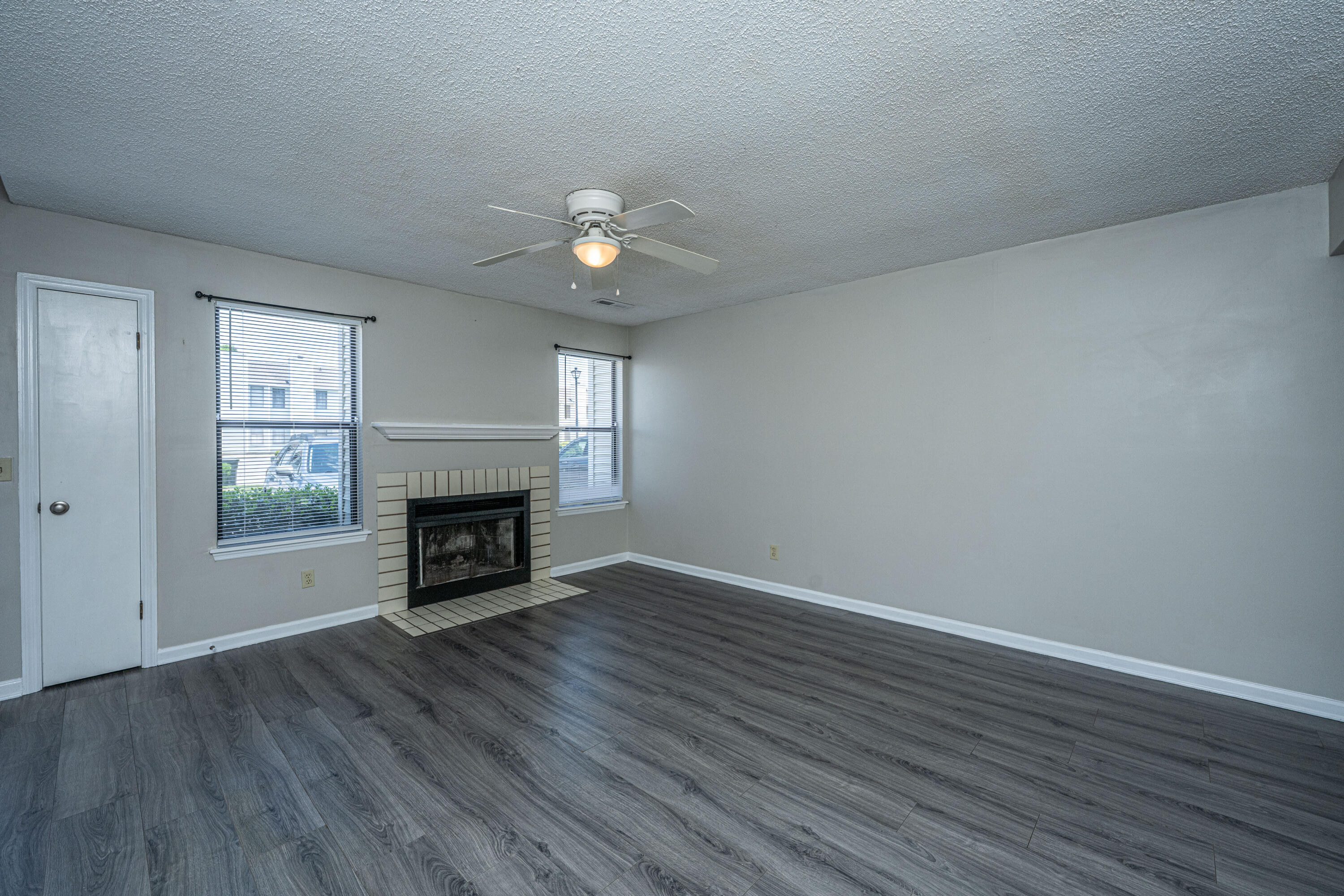 Property image 3 of 235 Pine Shadow Drive in Pineland Heights, Goose Creek, SC 29445