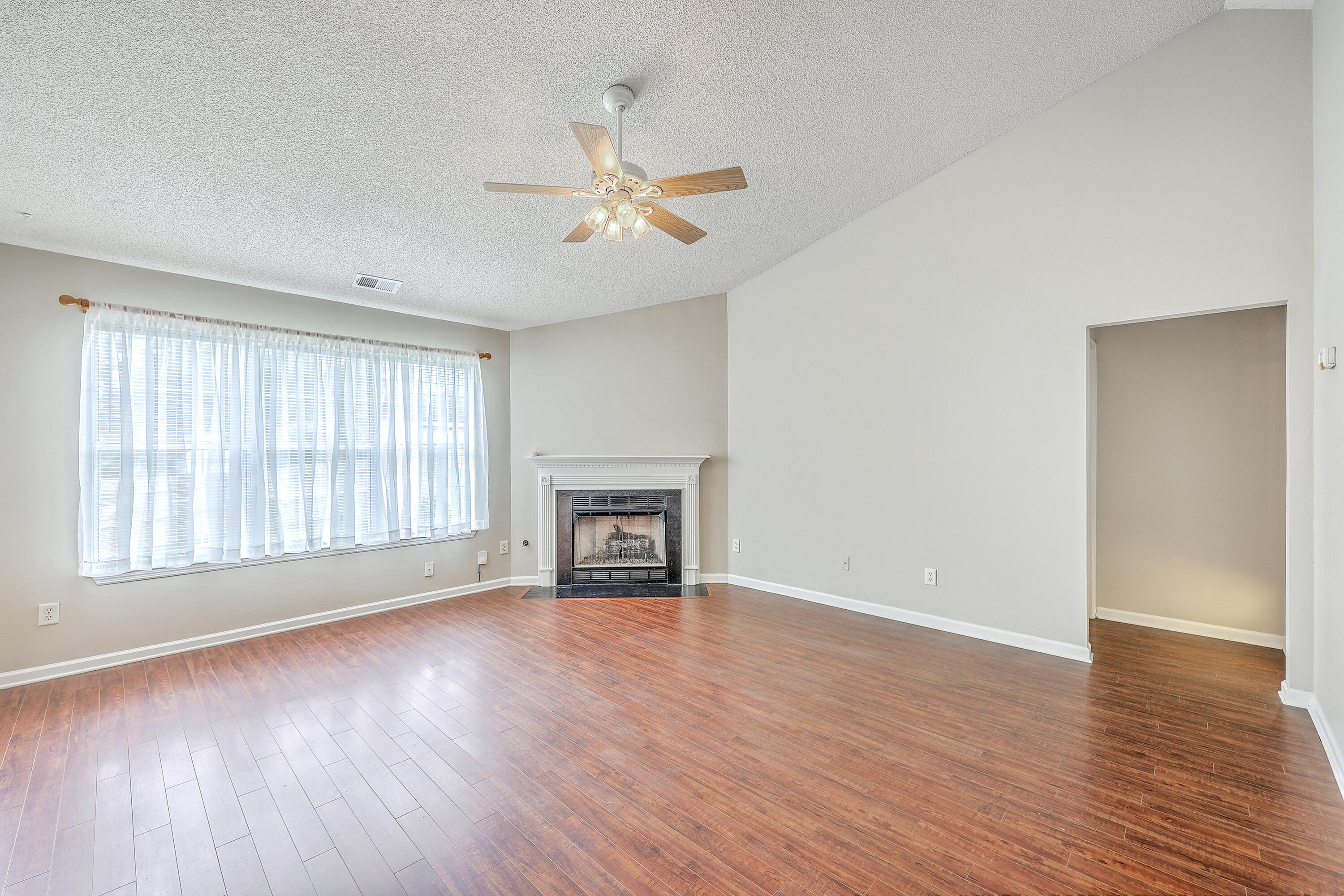 Property image 5 of 113 Penzance Boulevard in Devon Forest, Goose Creek, SC 29445