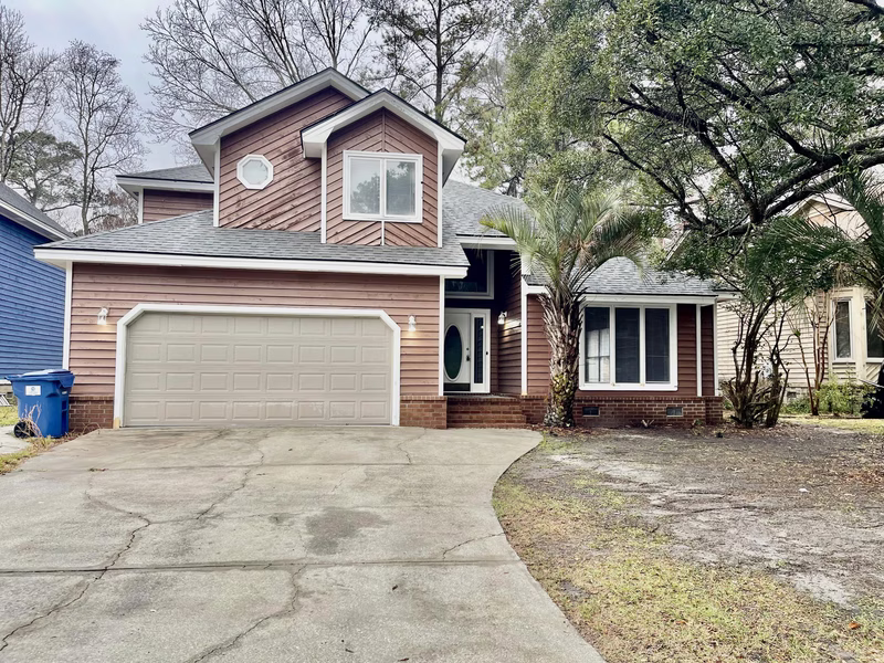 112 Mansfield Boulevard