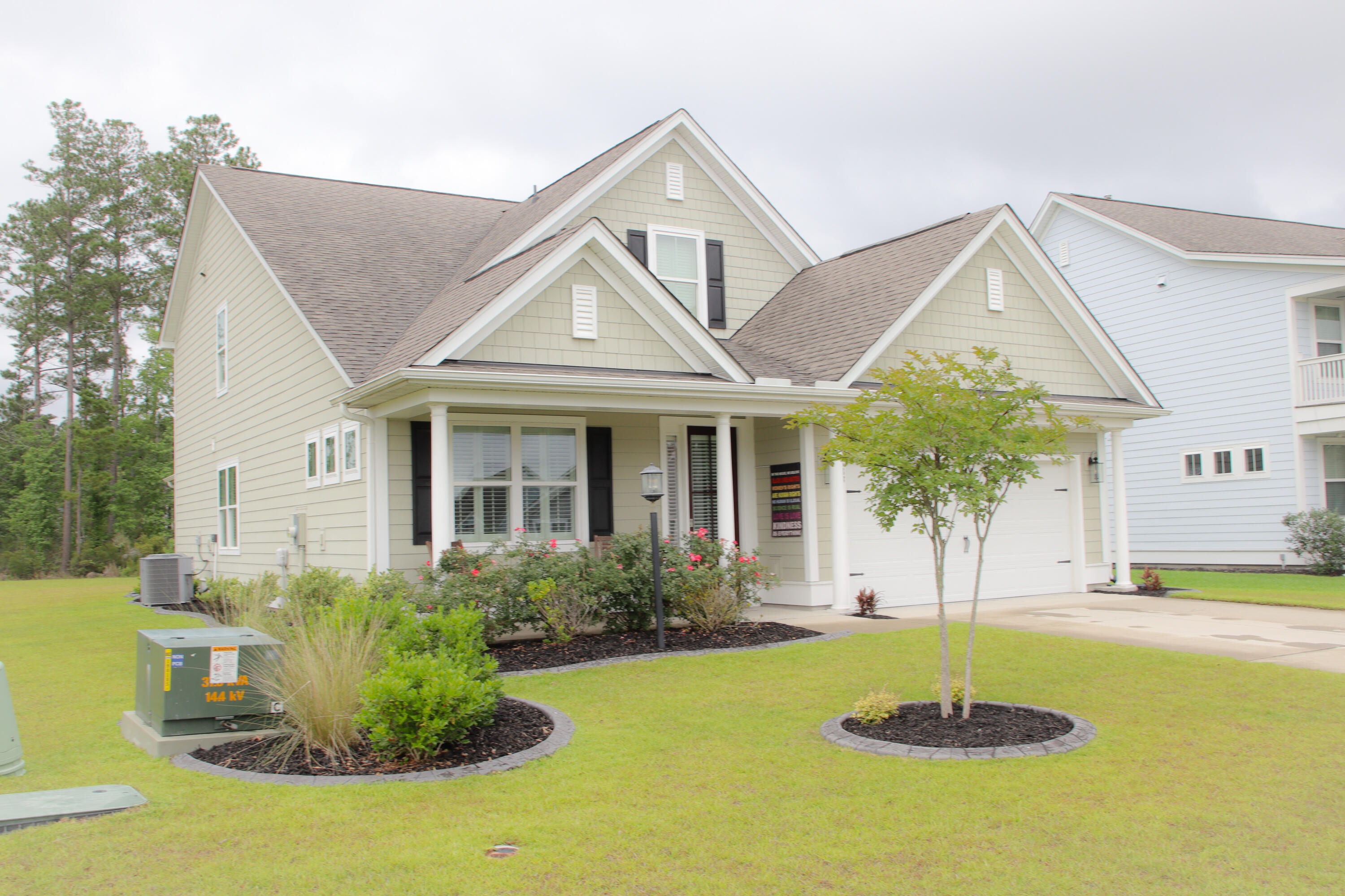 Property image 2 of 683 Yellow Leaf Lane in Cane Bay Plantation, Summerville, SC 29486