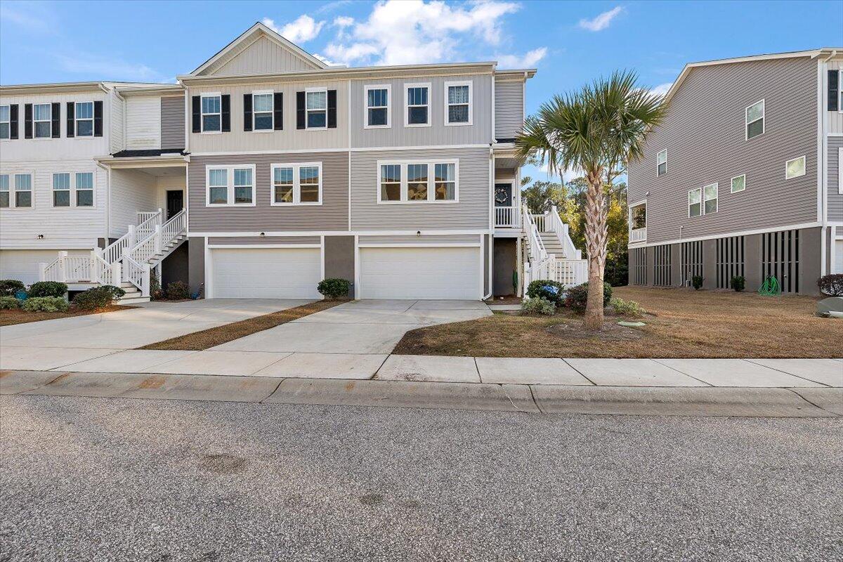 Property image 2 of 139 Winding River Drive in Marshview Commons, Johns Island, SC 29455