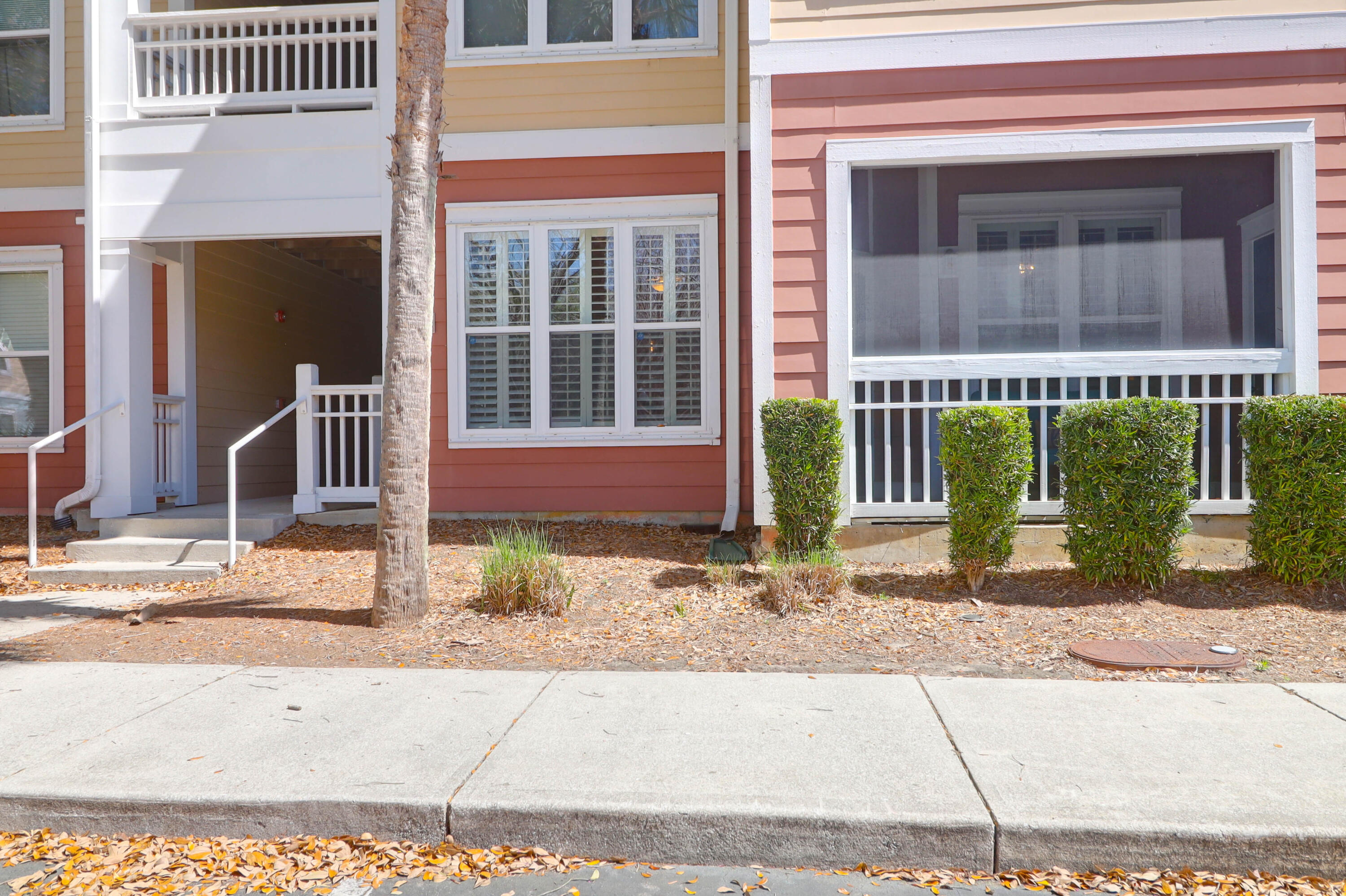 Property image 2 of 300 Bucksley Lane 104 in Daniel Island, Charleston, SC 29492