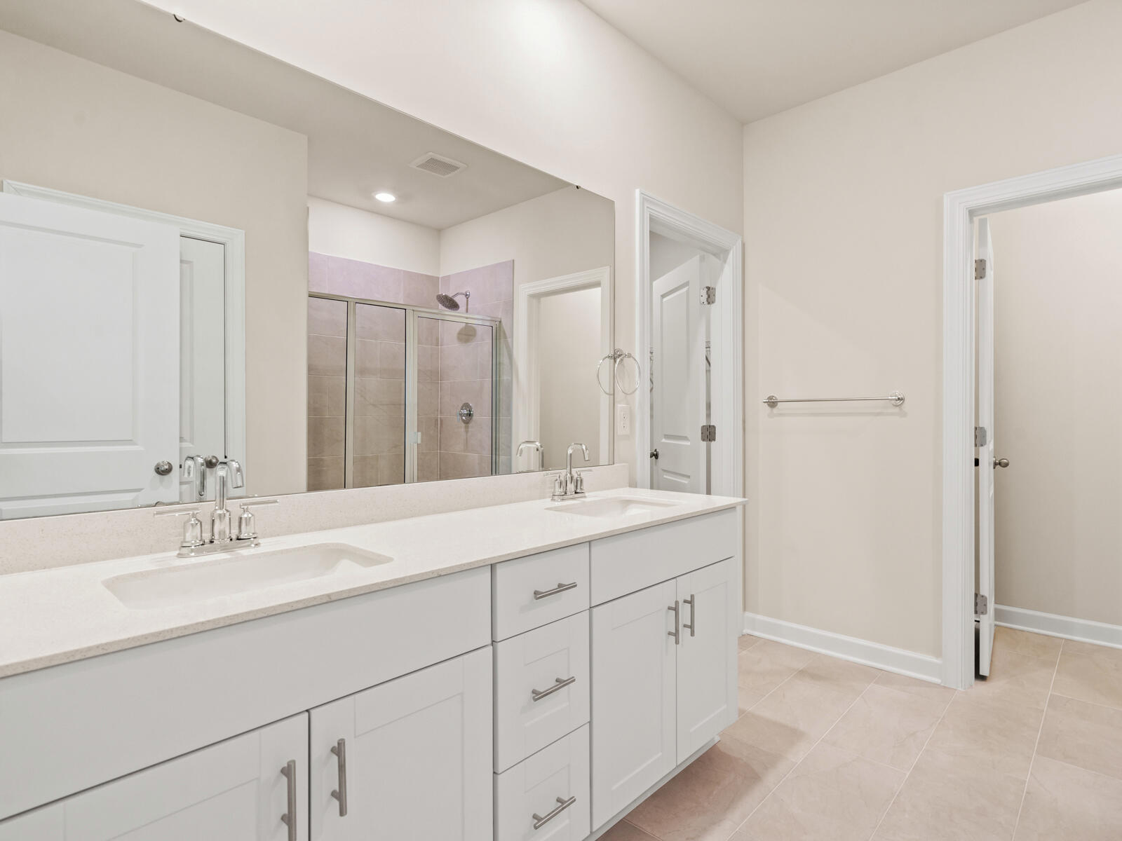 Property image 5 of 424 Radiant Blue Way in Cane Bay Plantation, Summerville, SC 29486