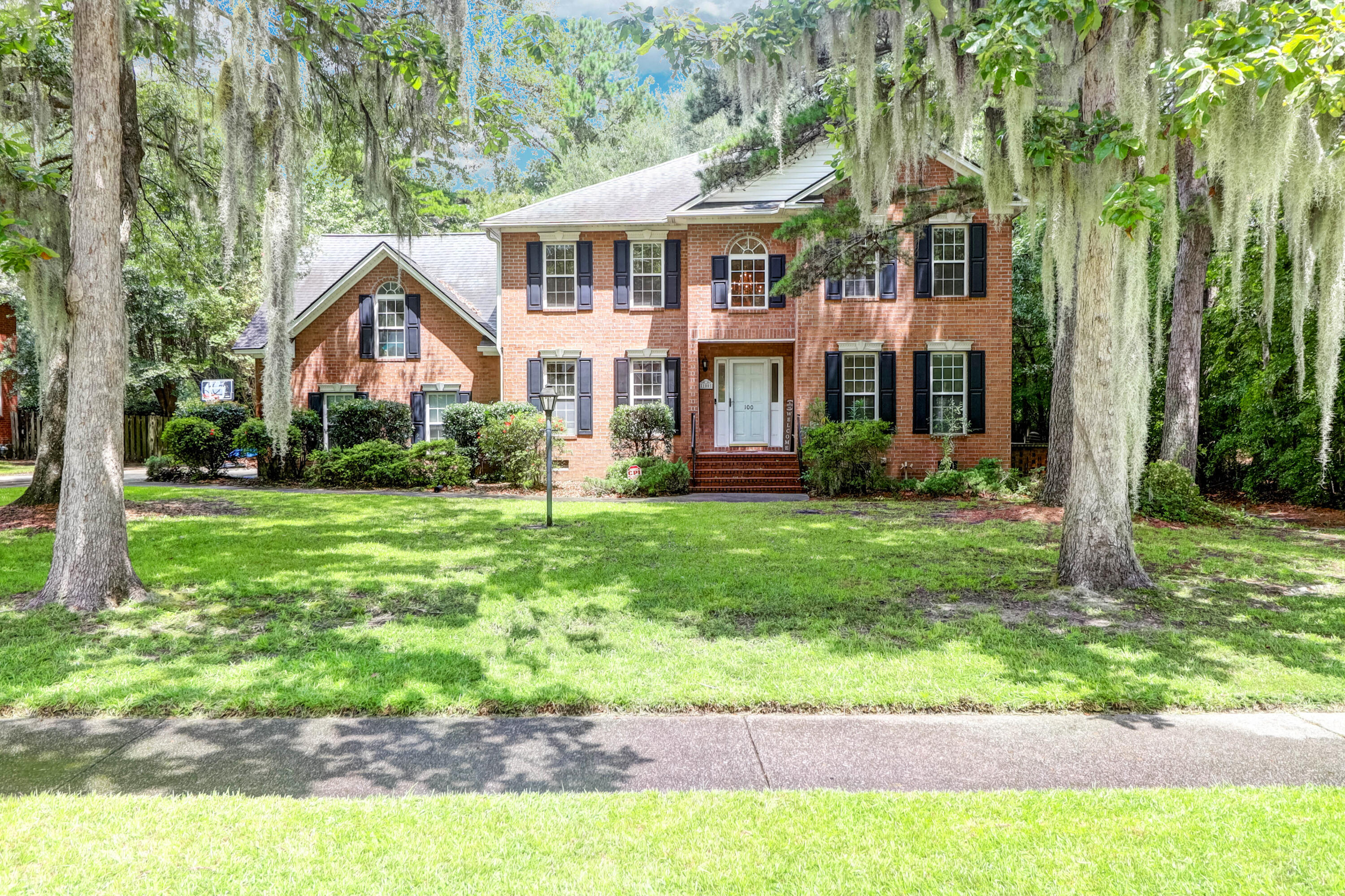 Property image 5 of 100 Iken Circle in Crowfield Plantation, Goose Creek, SC 29445