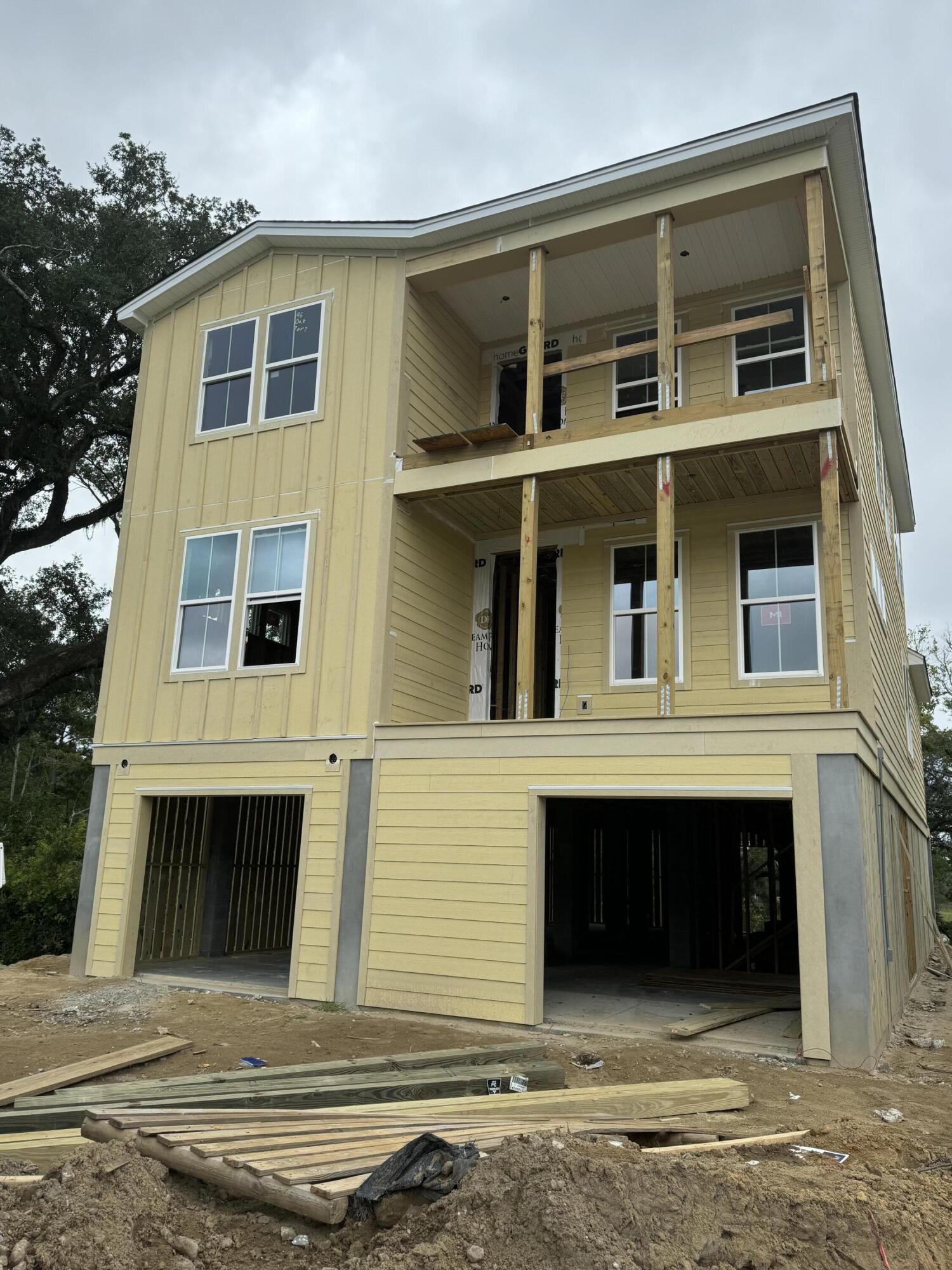 Property image 2 of 1165 Oak Bluff Avenue in Oak Bluff, Charleston, SC 29492