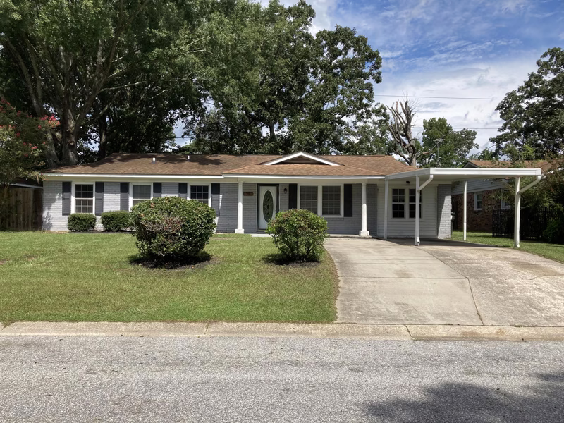Sedgefield, Goose Creek Community