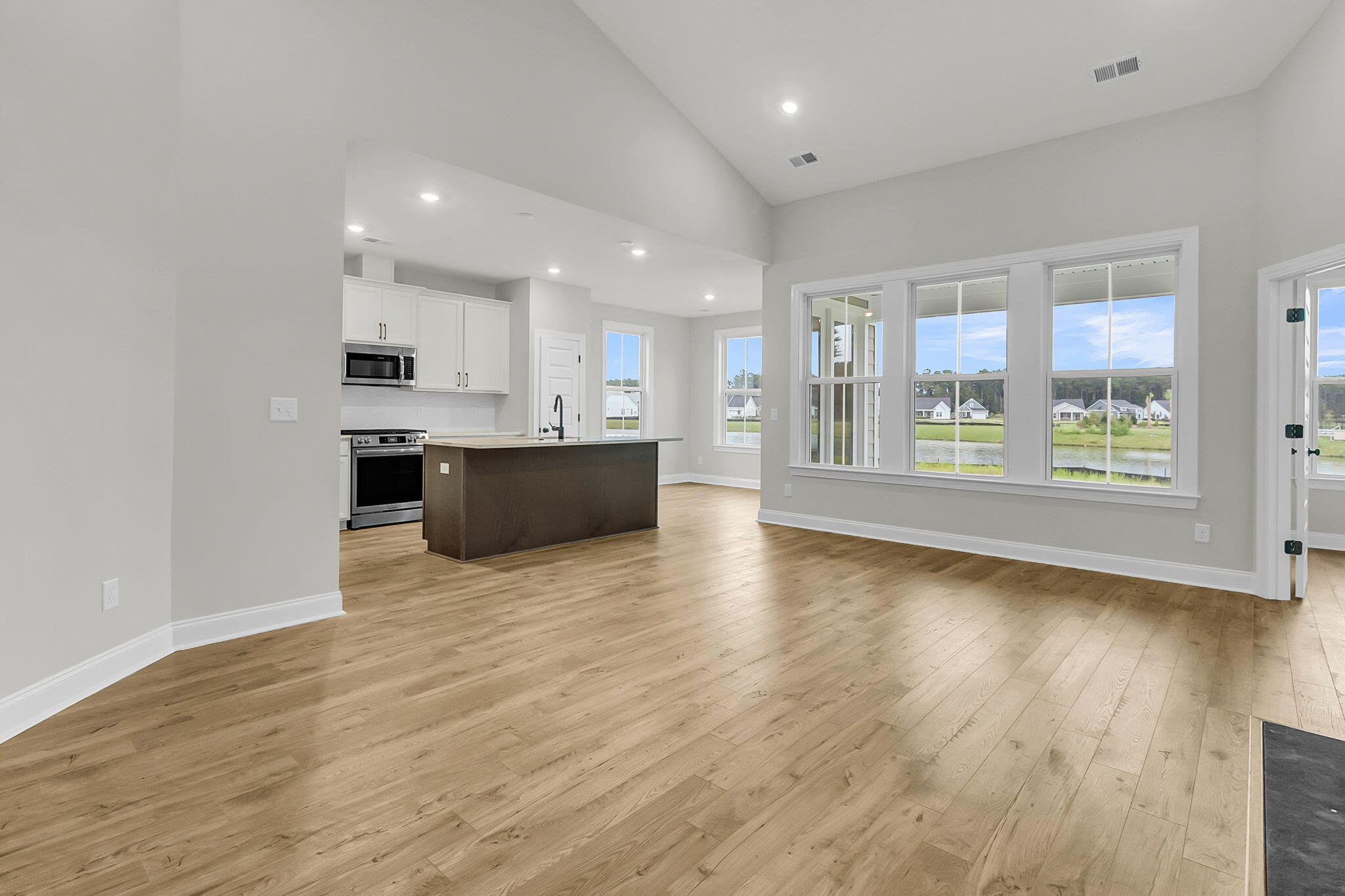 Property image 4 of 761 Maynard Lane in Cane Bay Plantation, Summerville, SC 29486