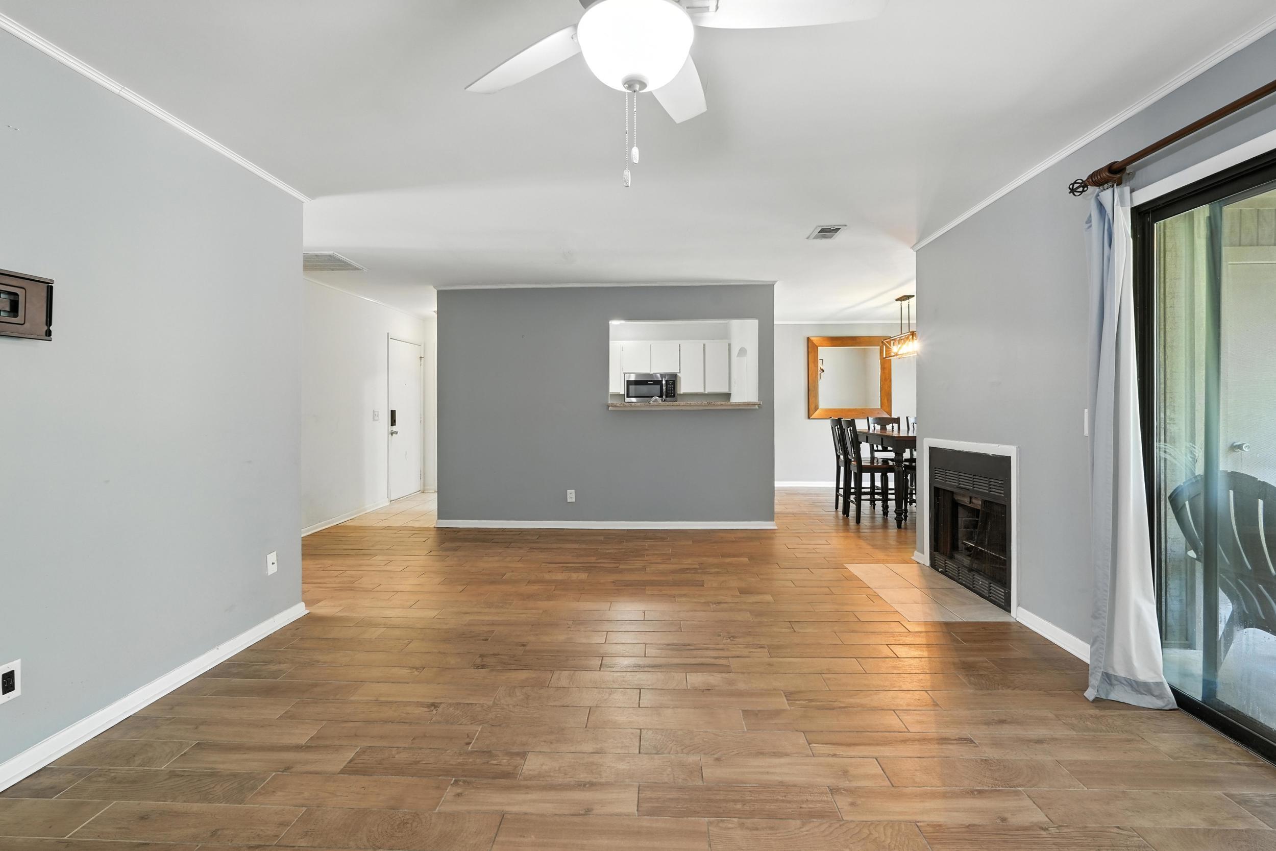 Property image 4 of 607 Greencastle Drive in Greenslake Condominiums, Goose Creek, SC 29445