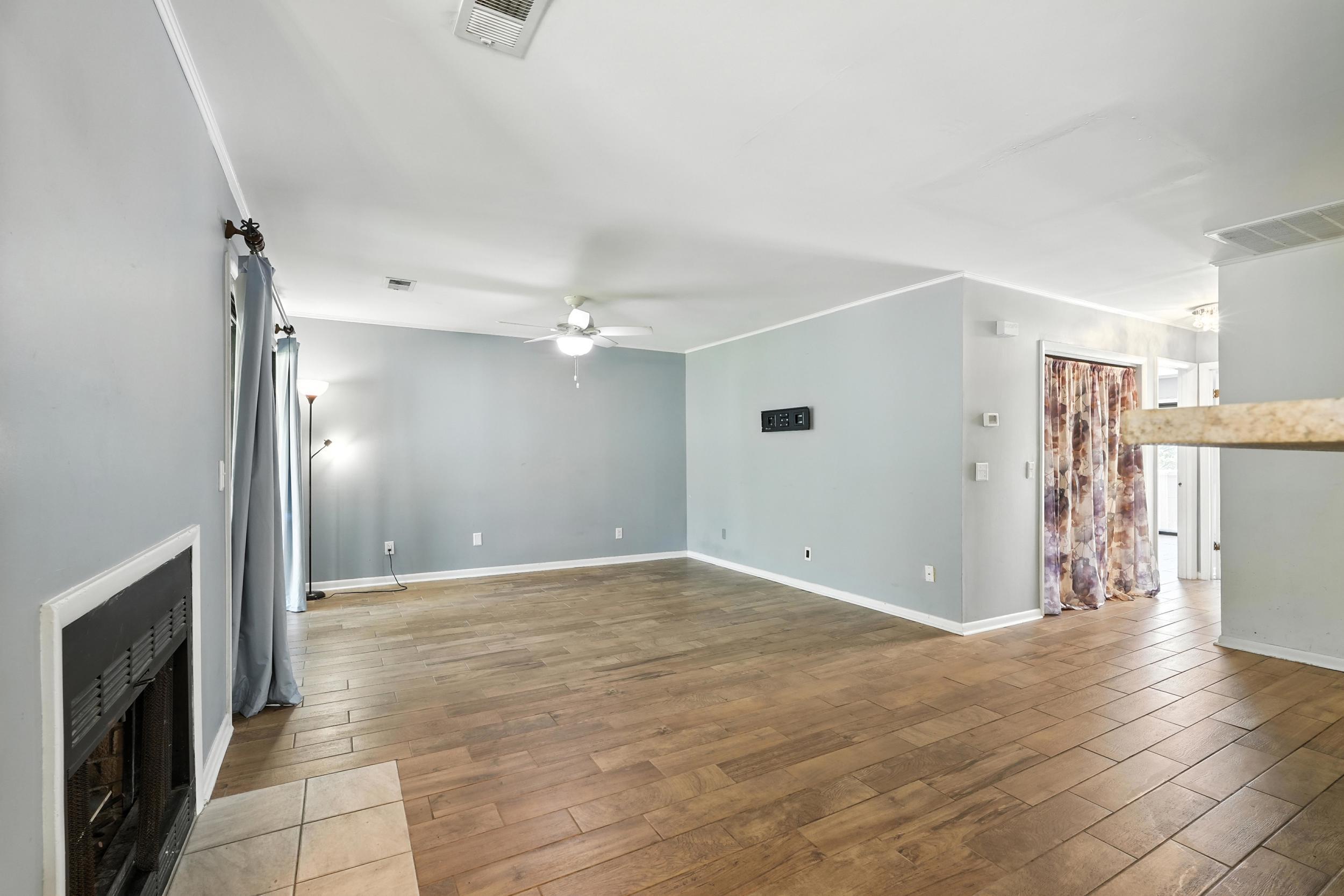 Property image 5 of 607 Greencastle Drive in Greenslake Condominiums, Goose Creek, SC 29445