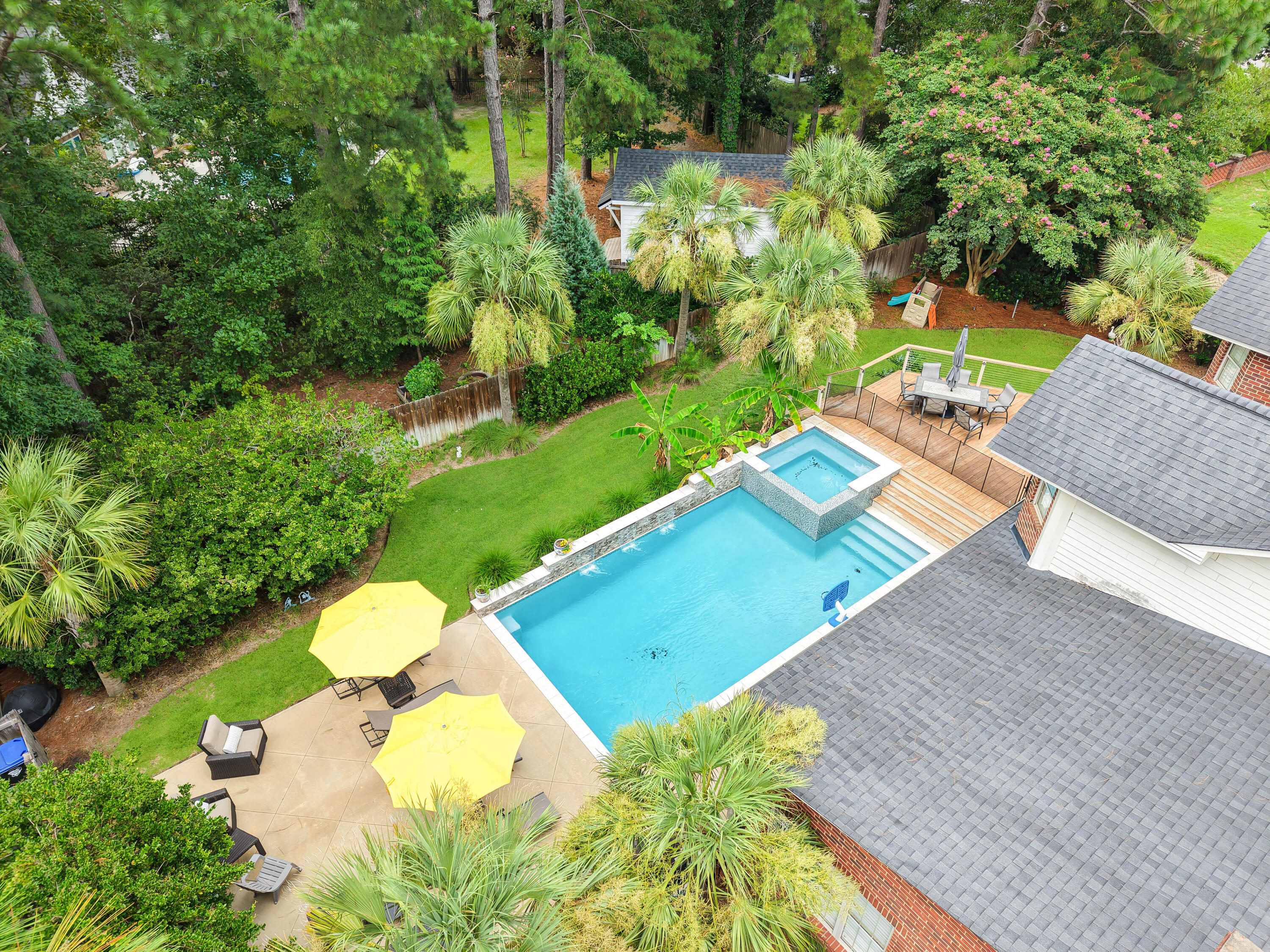 Property image 2 of 102 Castle Harbor Drive in Pine Forest Country Club, Summerville, SC 29483