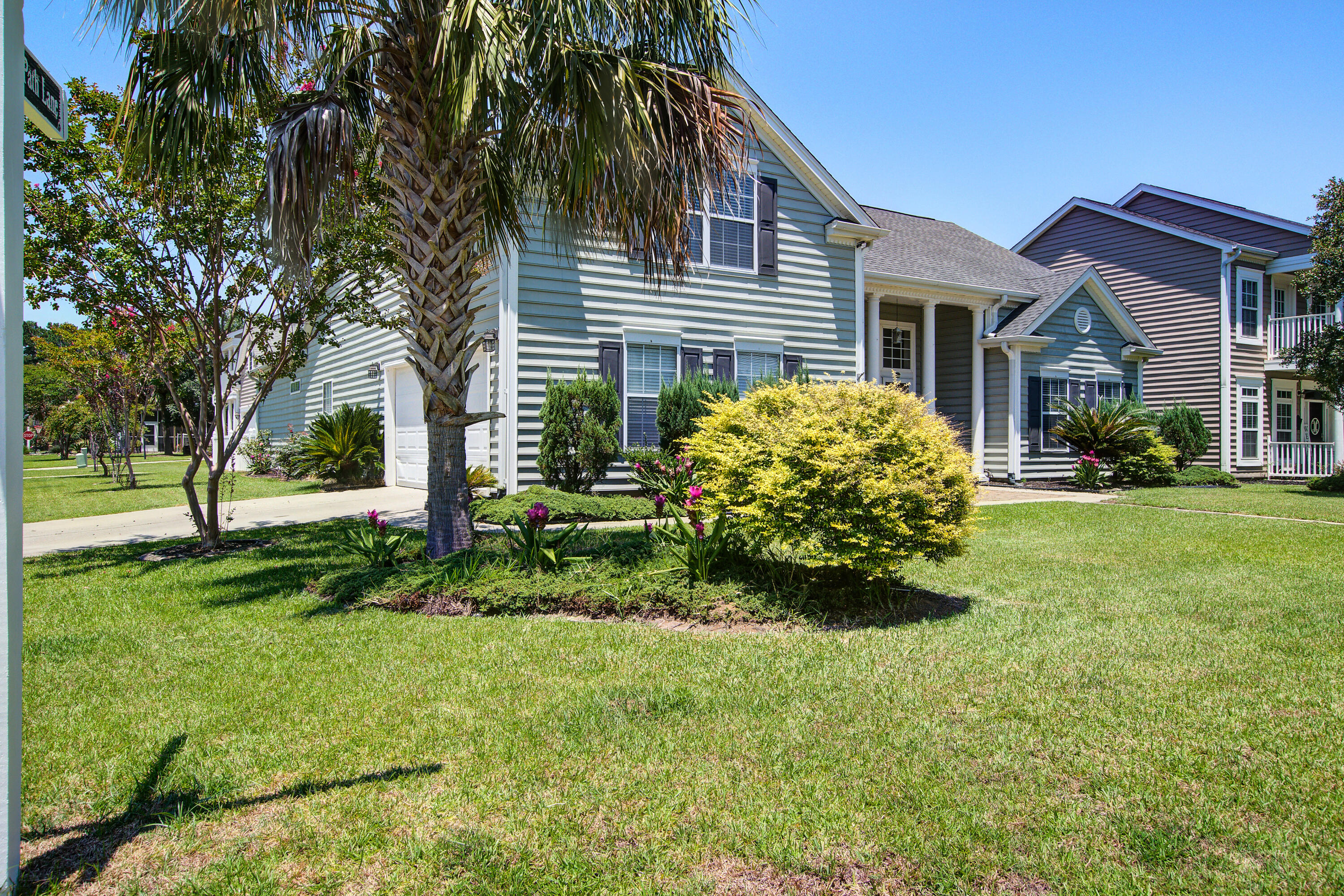 Property image 2 of 100 Cottage Path Lane in Legend Oaks Plantation, Summerville, SC 29485