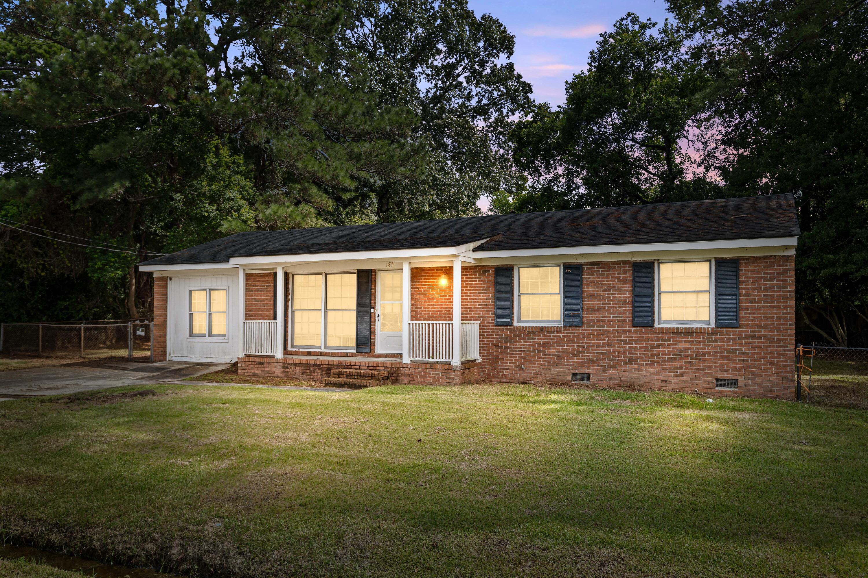 Property image 4 of 1851 Mepkin Road in West Ashley Plantation, Charleston, SC 29407
