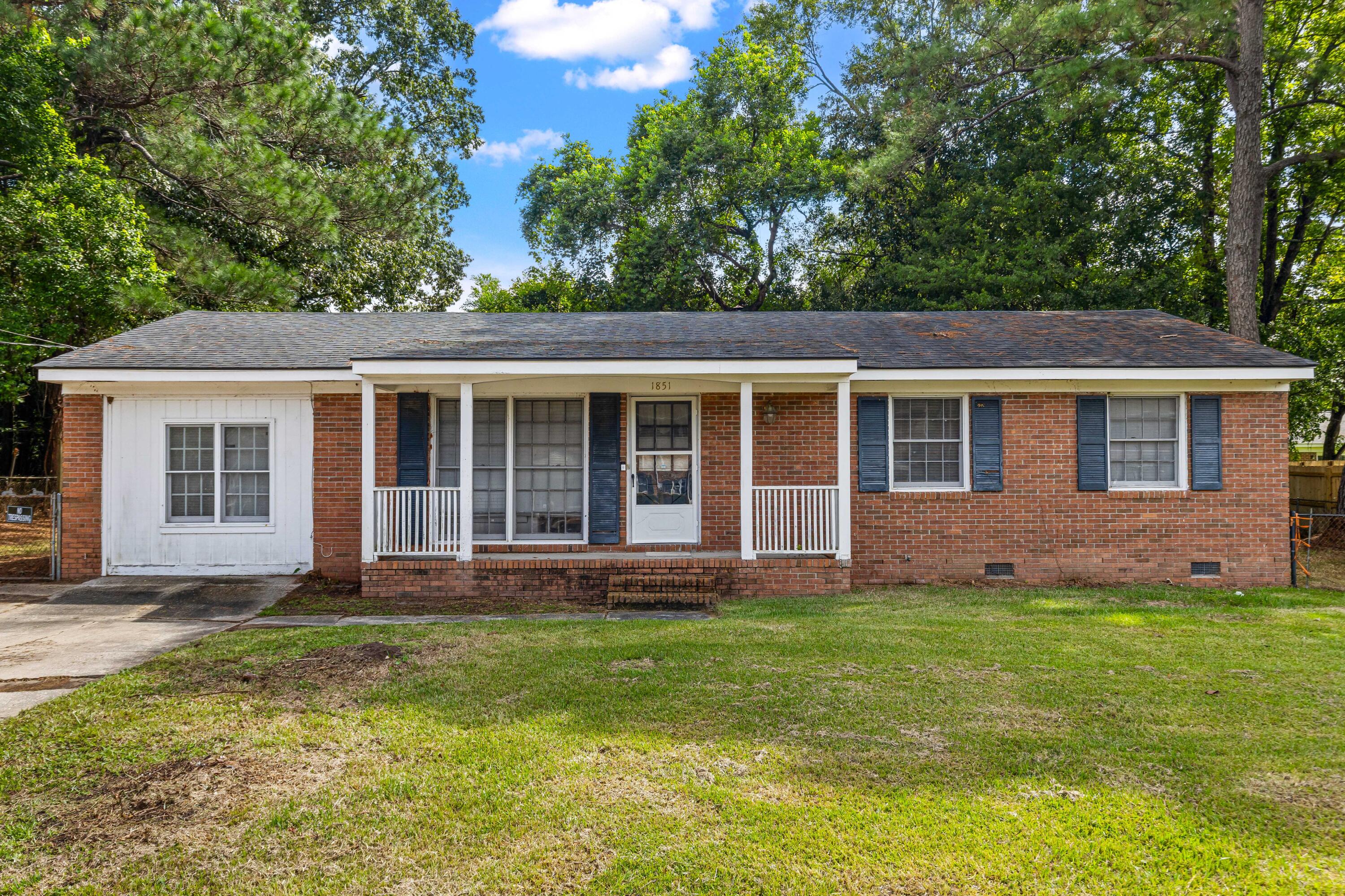 Property image 5 of 1851 Mepkin Road in West Ashley Plantation, Charleston, SC 29407