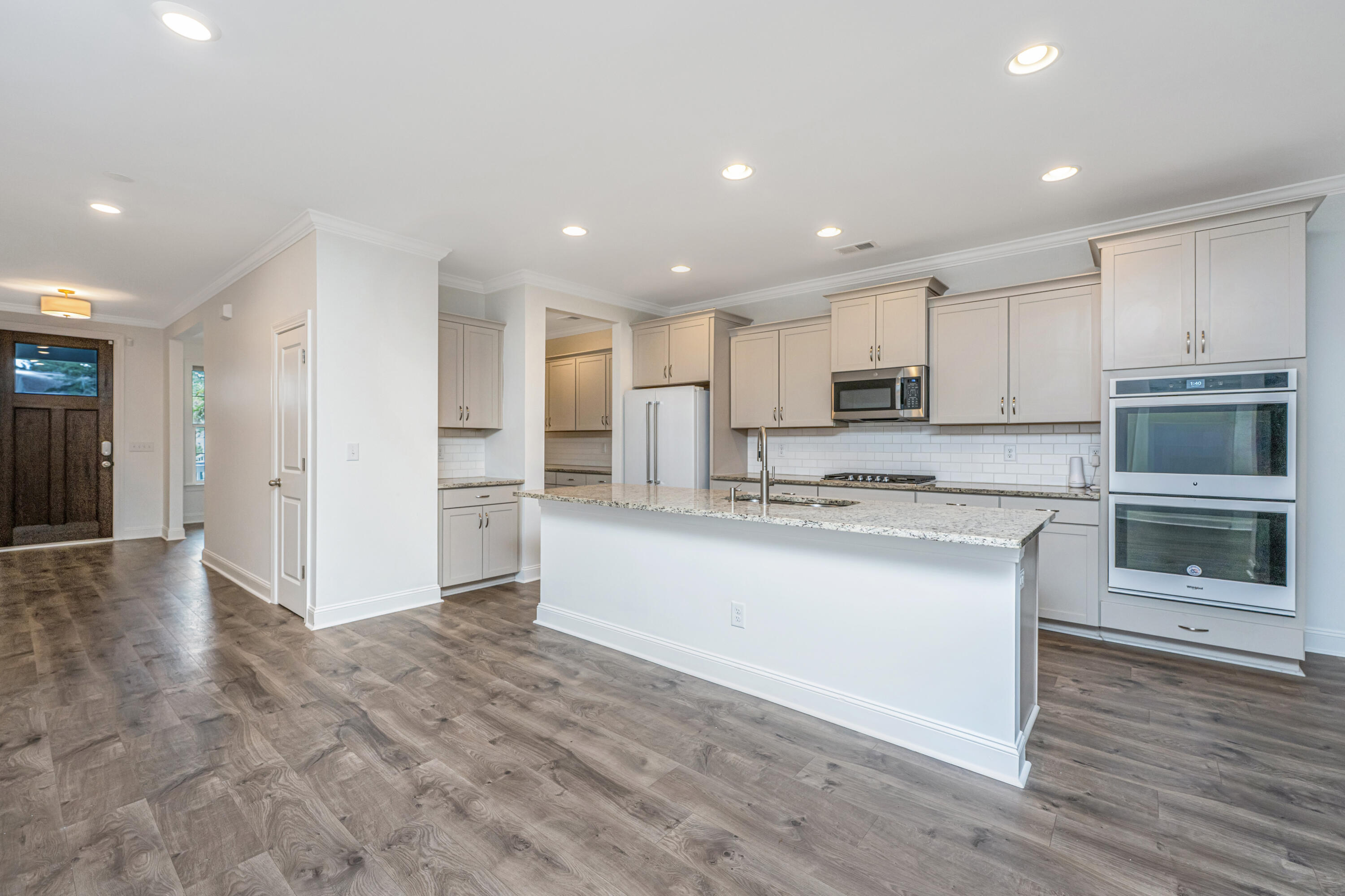 Property image 3 of 2805 Wagner Way in Park West, Mount Pleasant, SC 29466