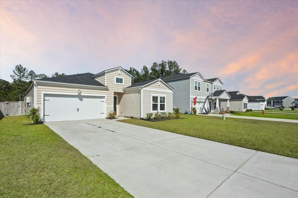 Property image 4 of 269 Firewheel Court in Cane Bay Plantation, Summerville, SC 29486