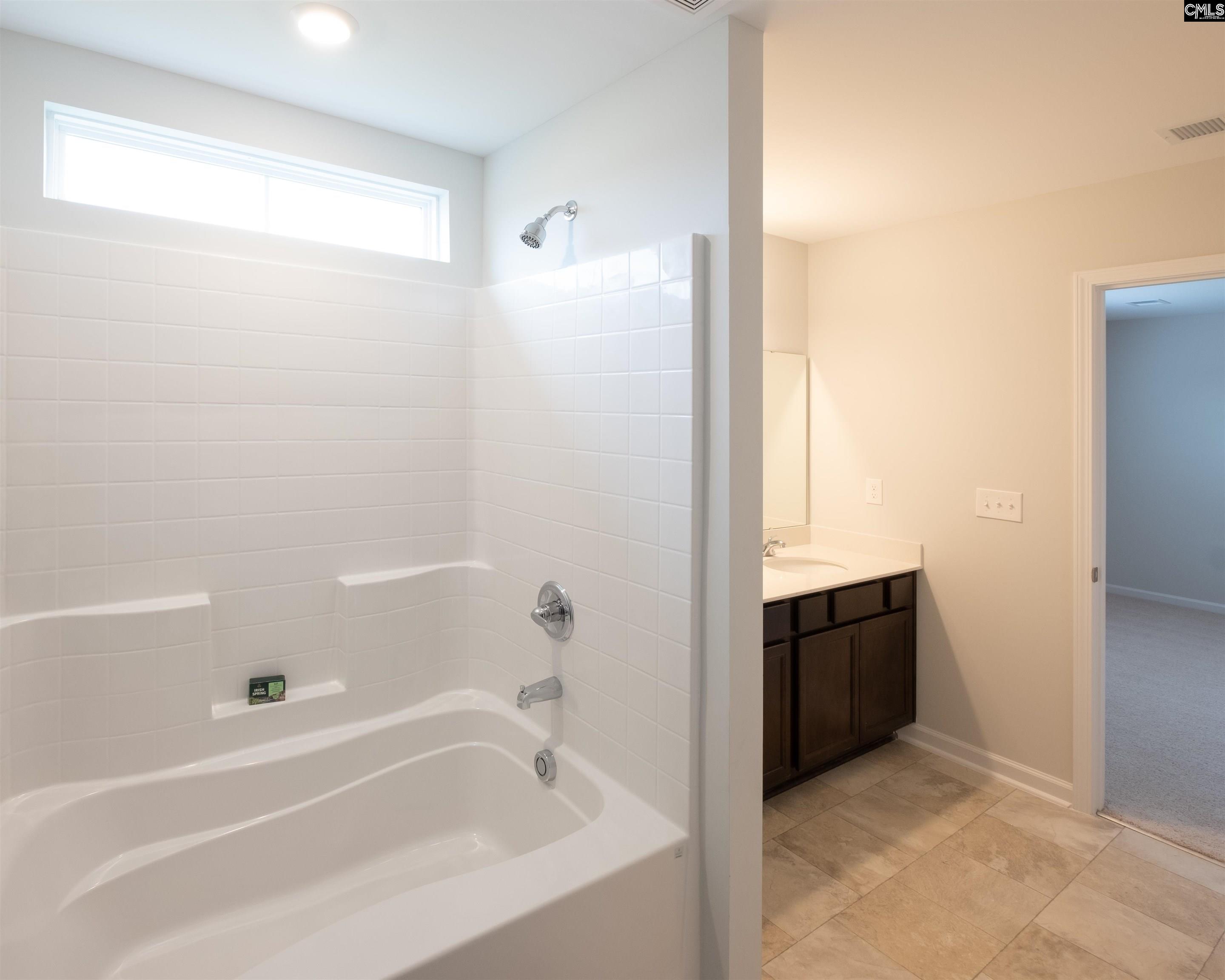 Property image 3 of 1042 Begonia Drive in Hidden Springs, Lexington, SC 29072