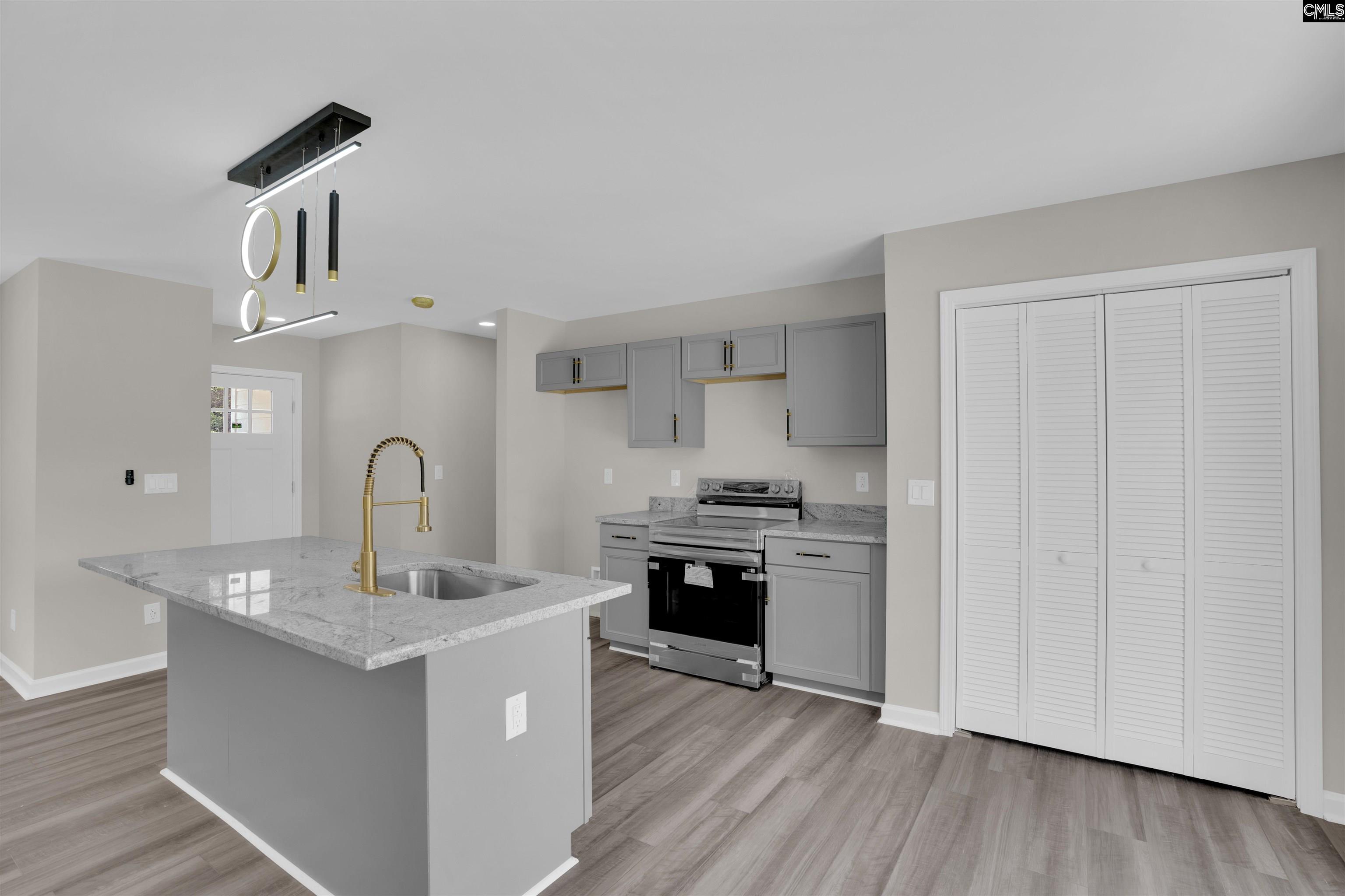 Property image 2 of 3707 Charleston Highway in Bellemeade Estates, West Columbia, SC 29172