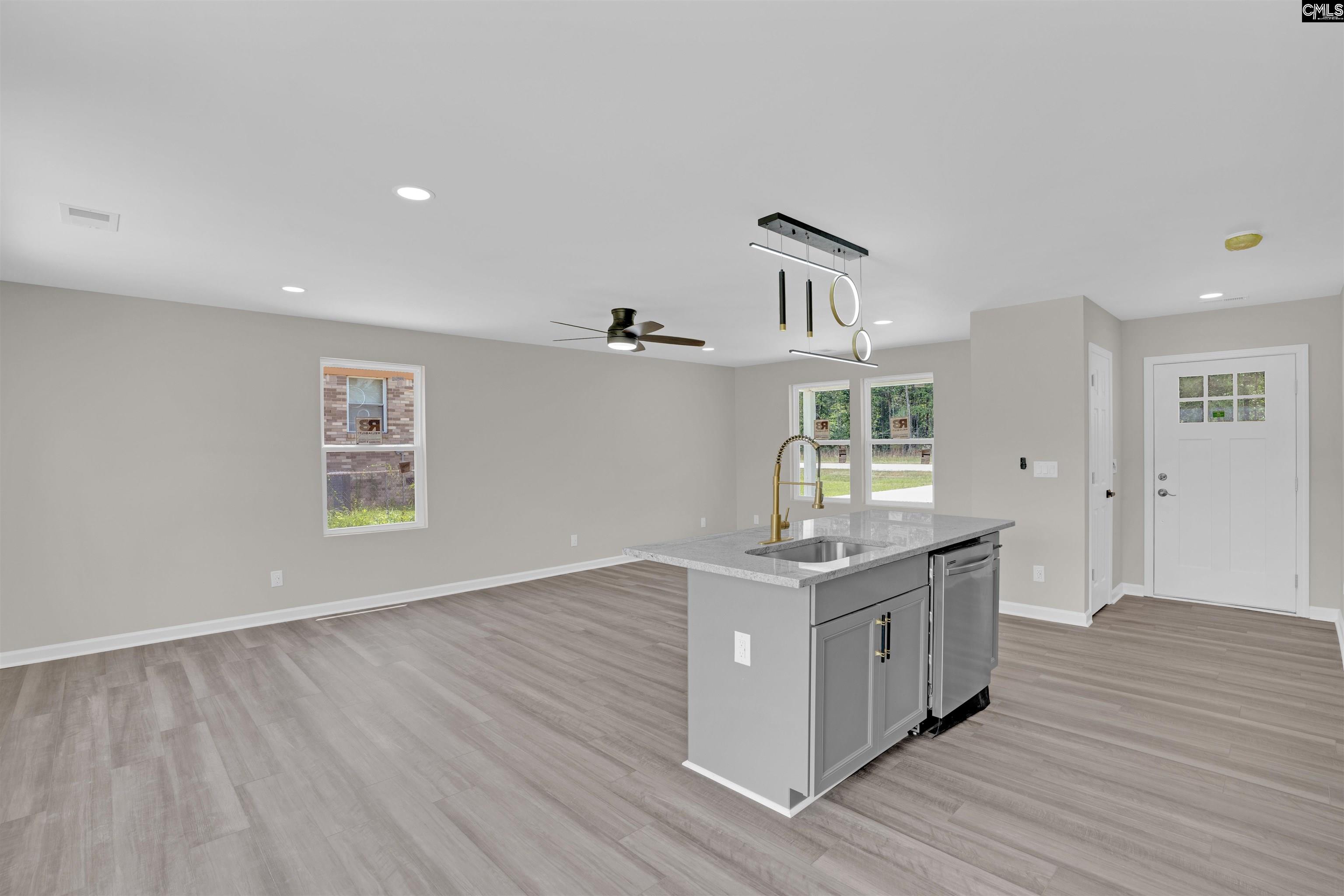 Property image 4 of 3707 Charleston Highway in Bellemeade Estates, West Columbia, SC 29172