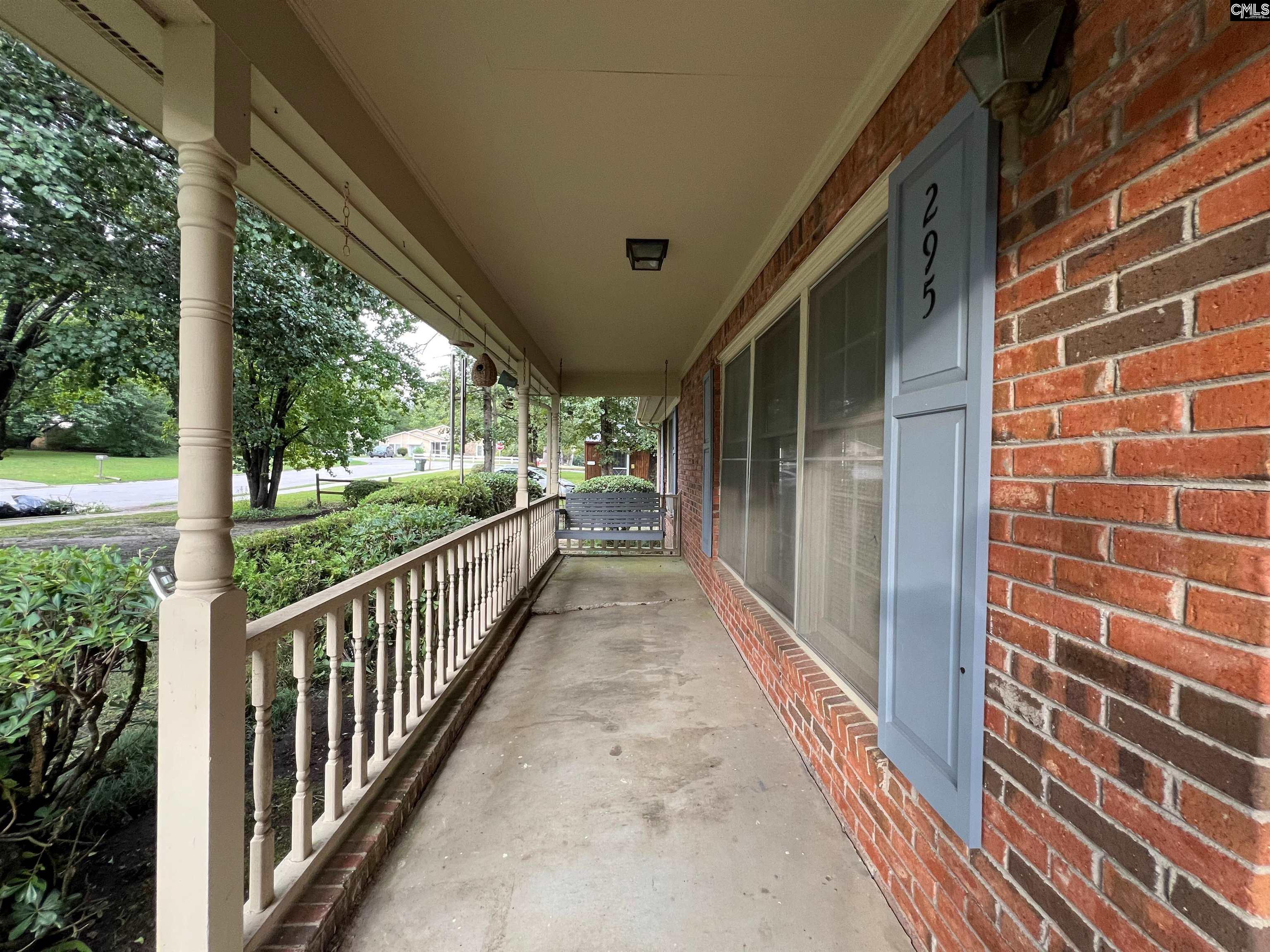 Property image 4 of 295 S Royal Tower Drive in New Friarsgate, Irmo, SC 29063