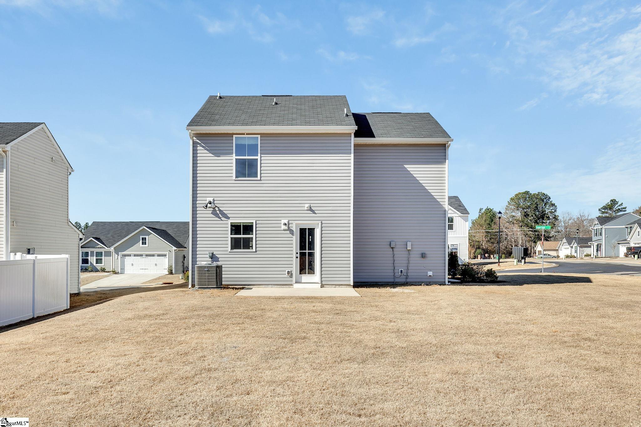 Property image 2 of 101 Copper Creek Circle in Hampton Woods, Clinton, SC 29325