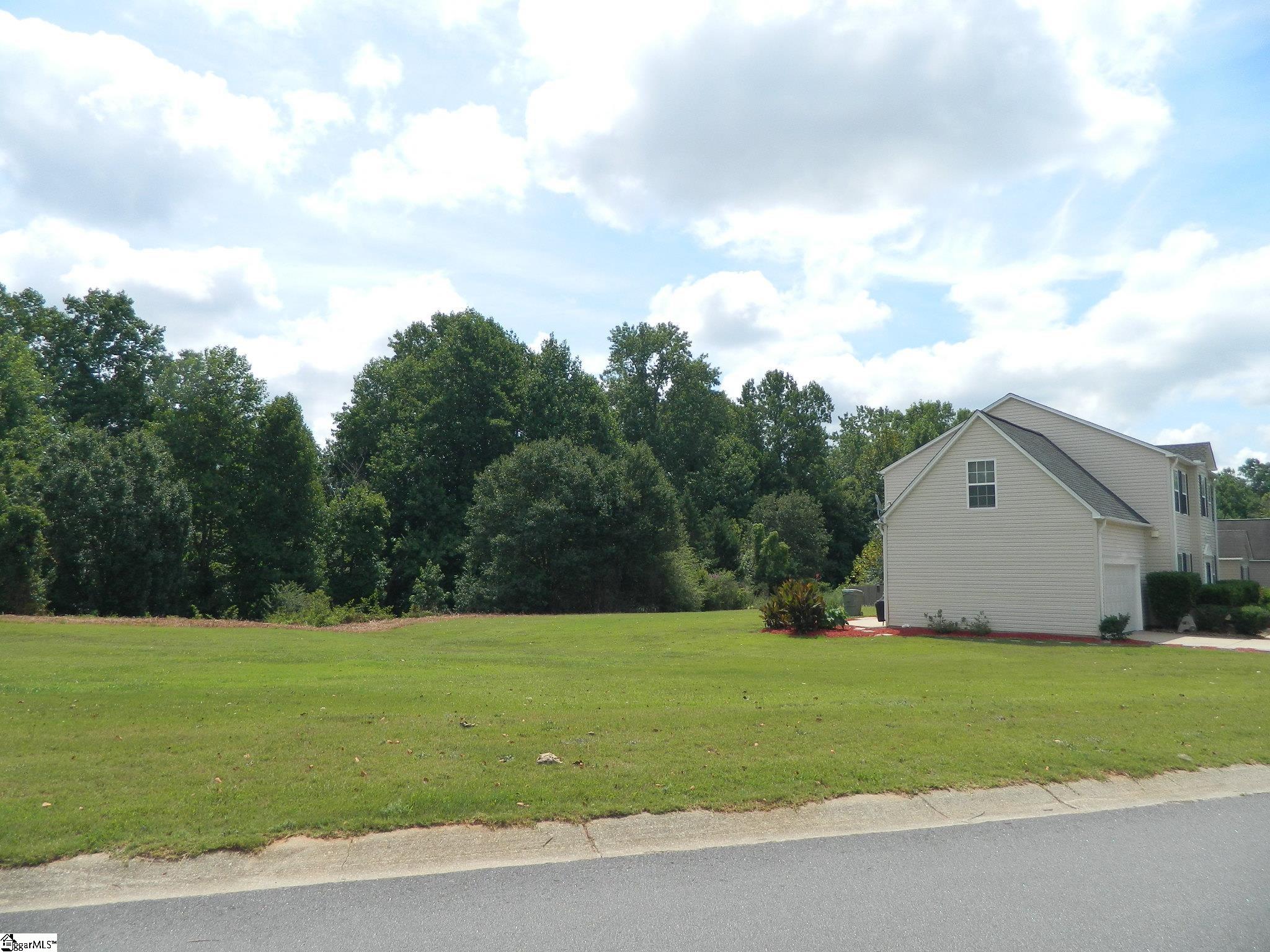 Property image 3 of 15 Appleton Lane in The Grove, Mauldin, SC 29662
