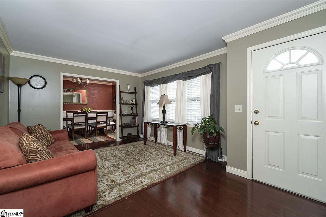 Property image 5 of 111 Crowndale Drive in Gray Fox Run, Taylors, SC 29687