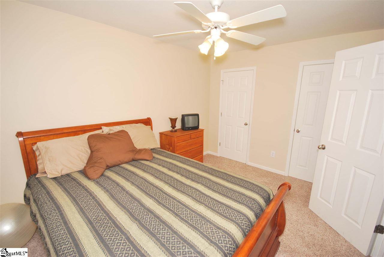 Property image 5 of 418 Lynnell Way in Tyger Shoals, Moore, SC 29369