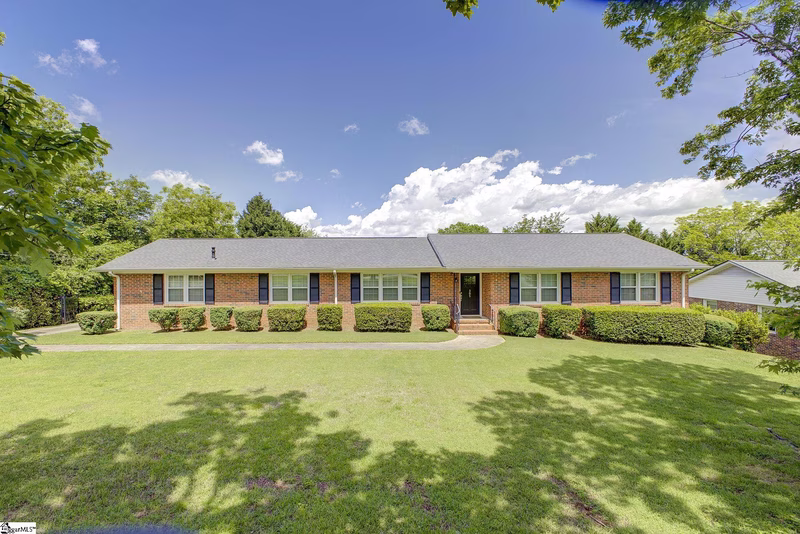 305 Mimosa Drive