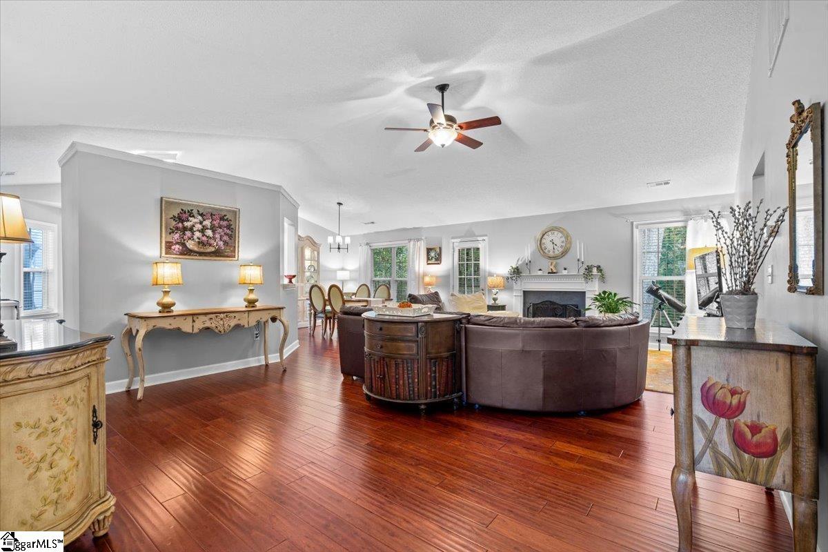 Property image 3 of 300 Beckenham Lane in Half Mile Lake, Greenville, SC 29609