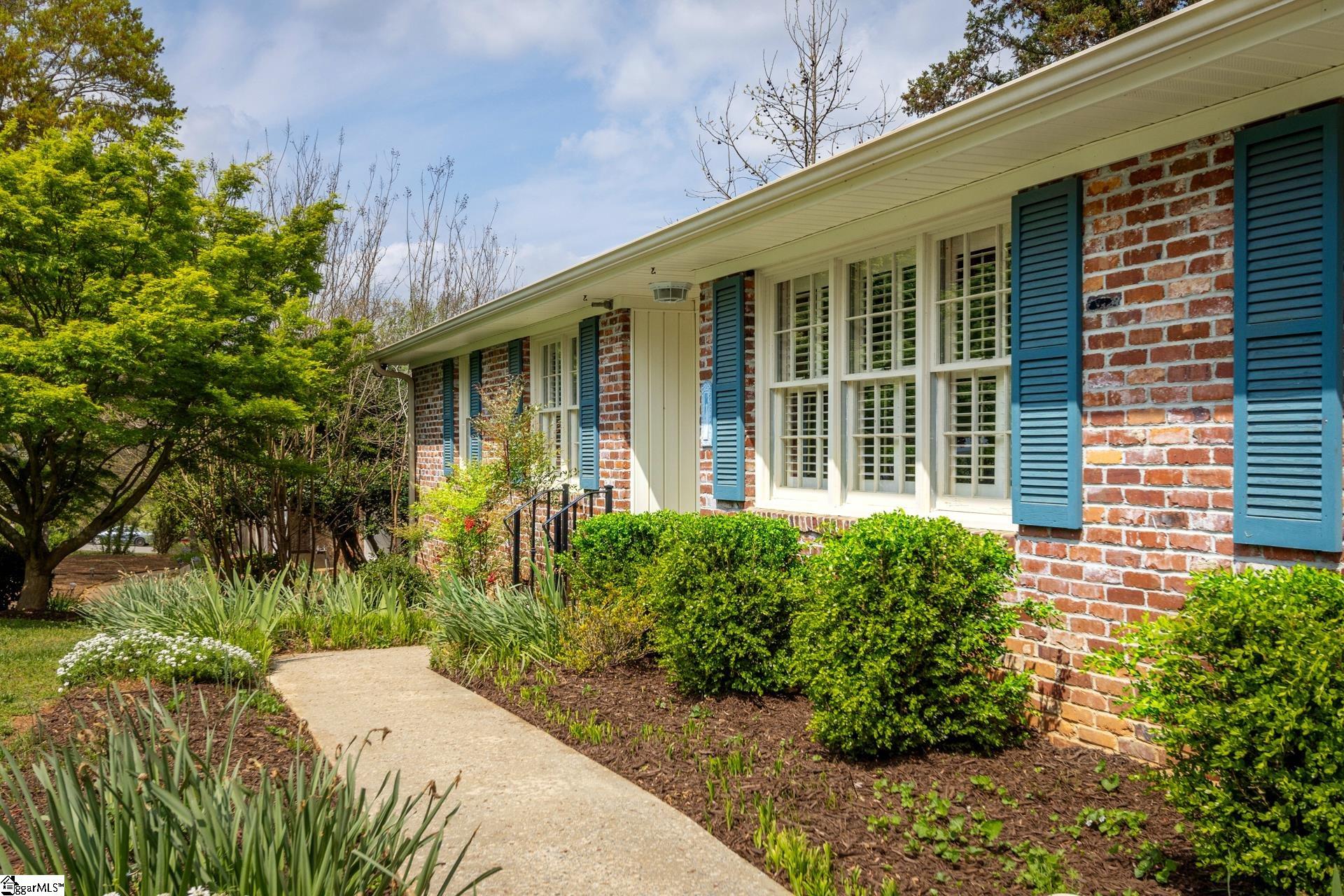 Property image 2 of 743 Richbourg Road in Heritage Hills, Greenville, SC 29615