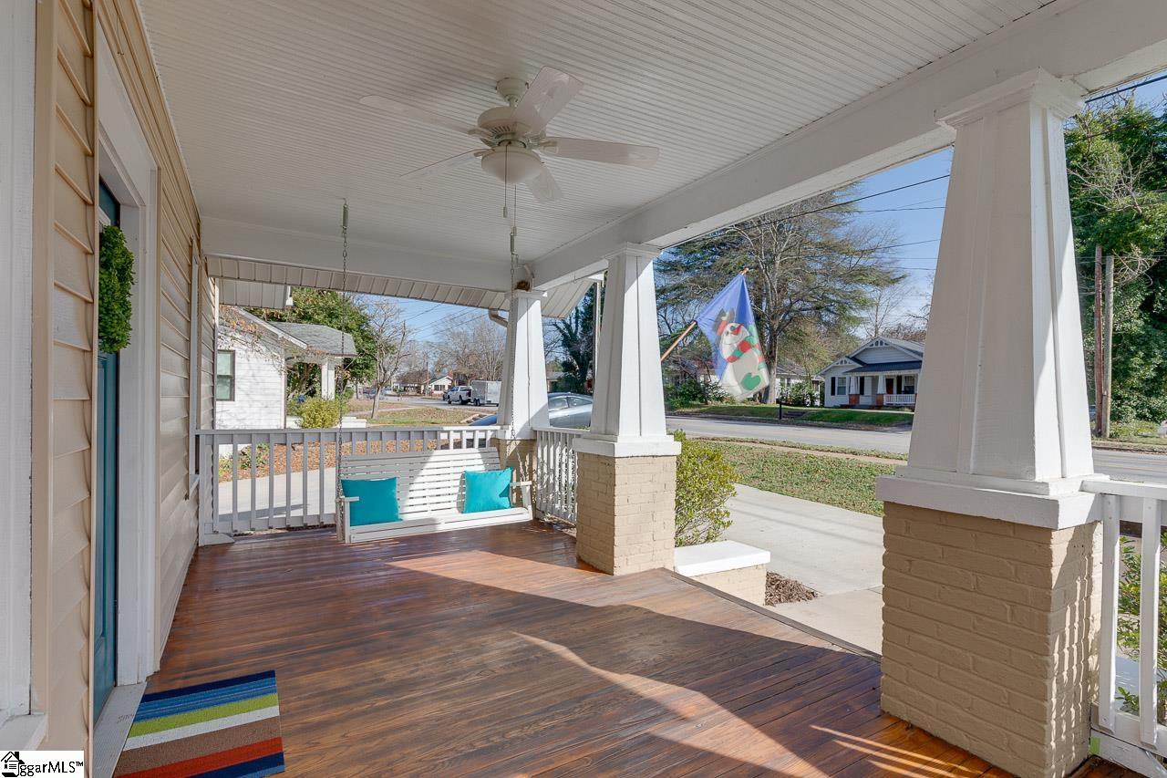 Property image 4 of 1323 E North Street in Overbrook Historic, Greenville, SC 29607