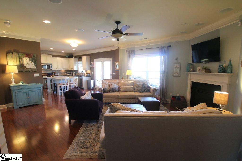 Property image 4 of 5 Majestic Oak Court in Richland Creek at North Main, Greenville, SC 29609