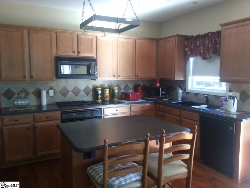 Property image 5 at 8 Edgeview Trail, Greenville, SC 29609