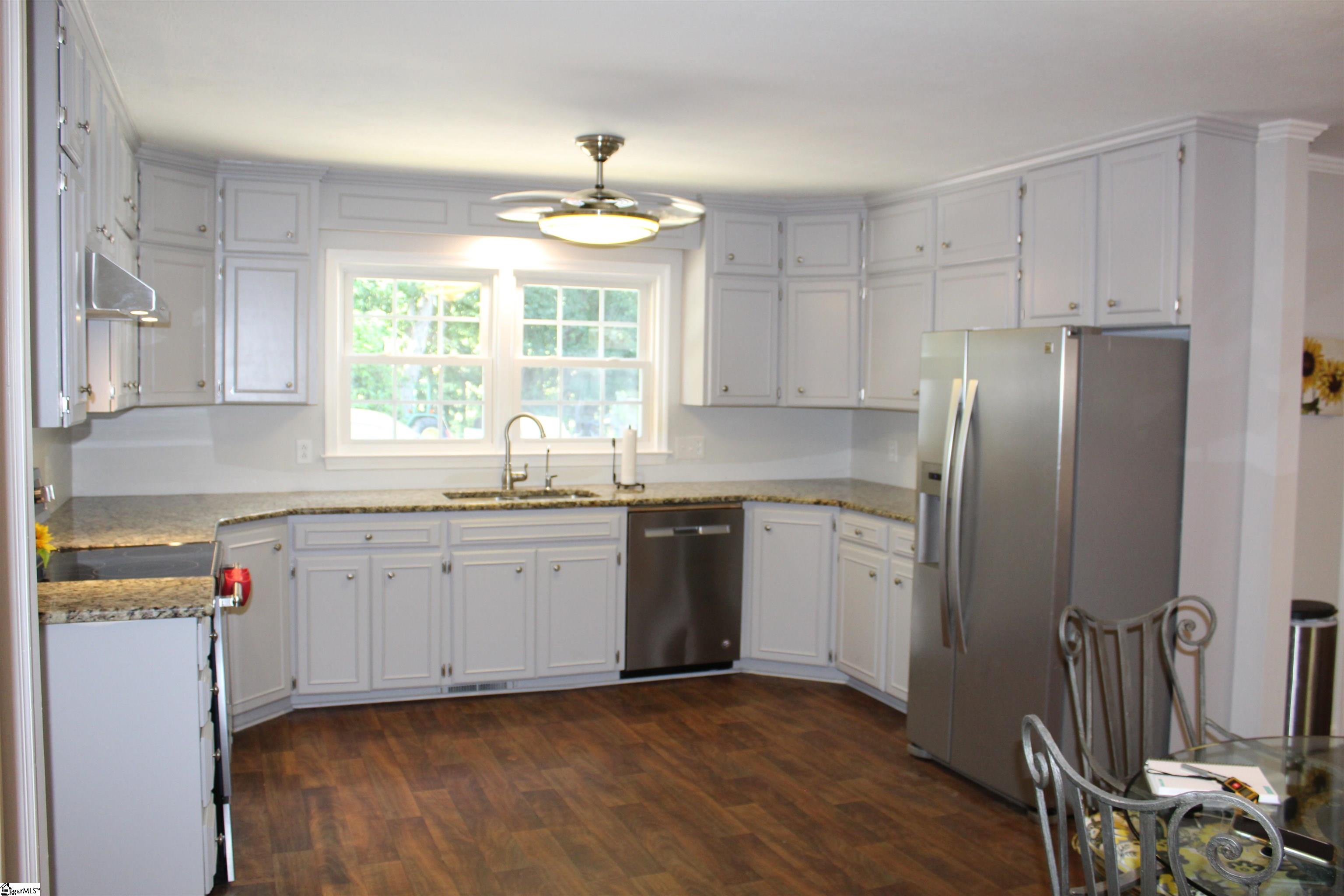 Property image 2 of 103 Overlook Terrace in Parkview, Laurens, SC 29360