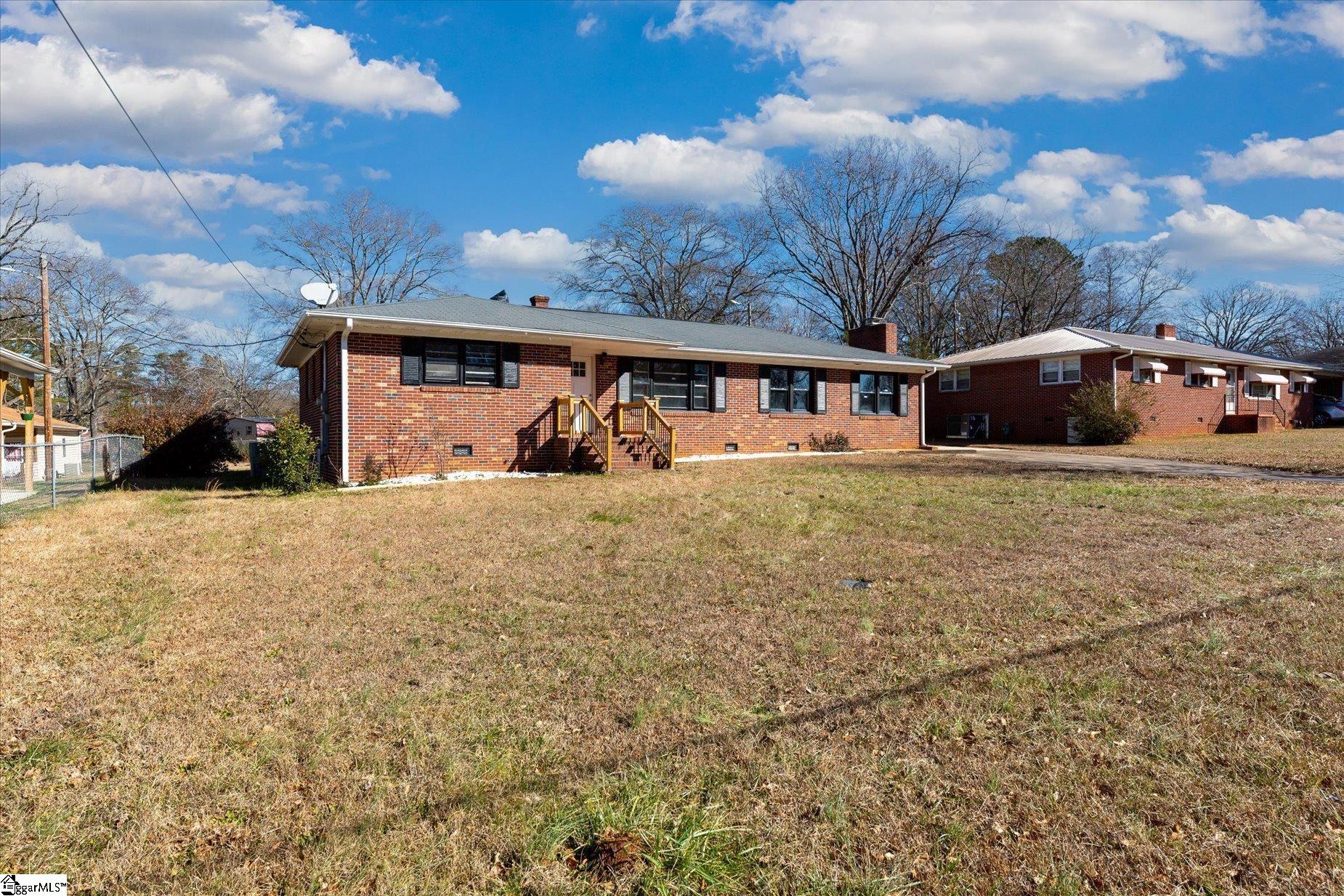 Property image 2 of 2517 Mckinley Drive in Fairfield Acres, Anderson, SC 29621-6730