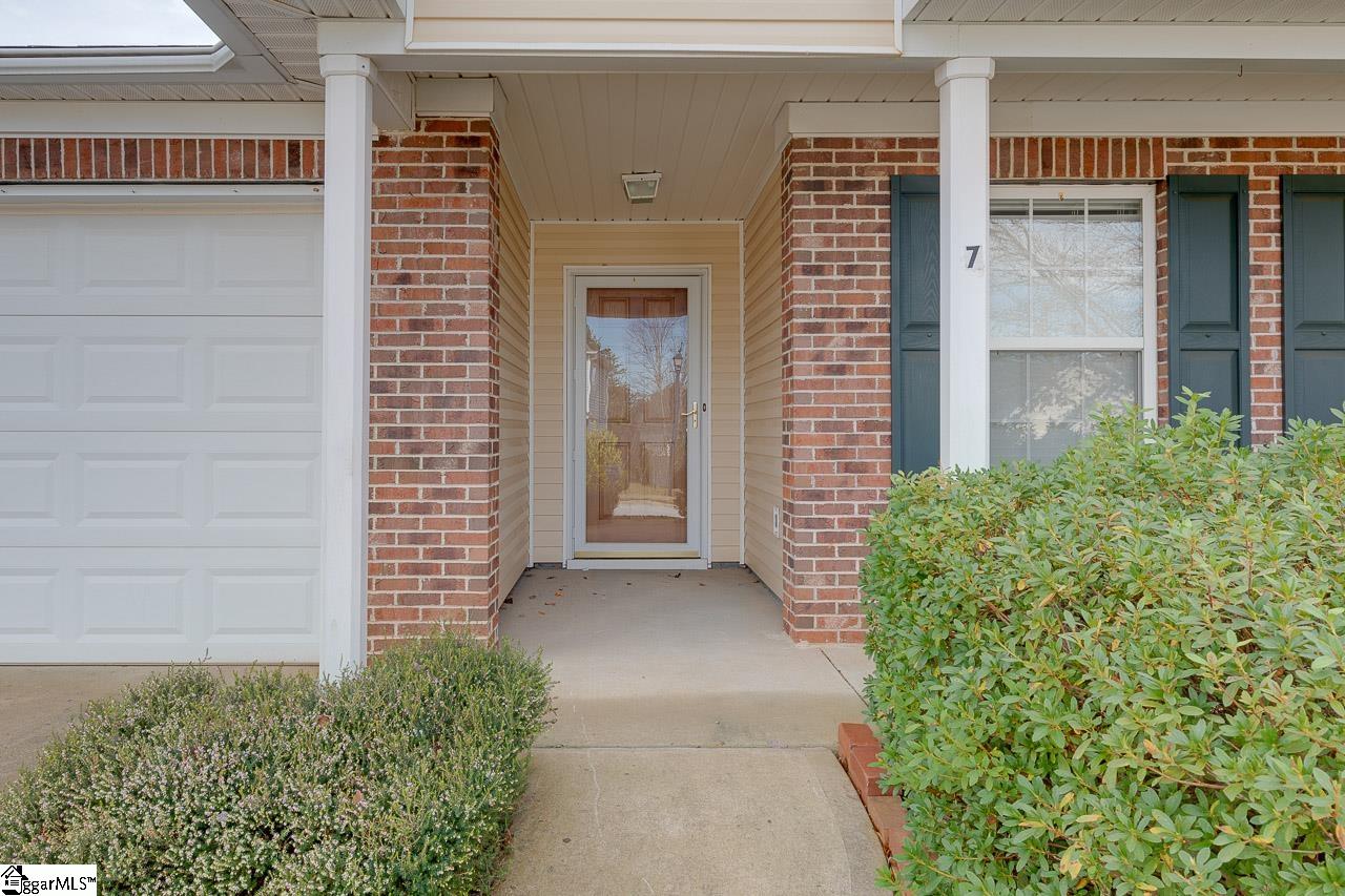 Property image 3 of 7 Reid Valley Court in Reid Valley, Taylors, SC 29687