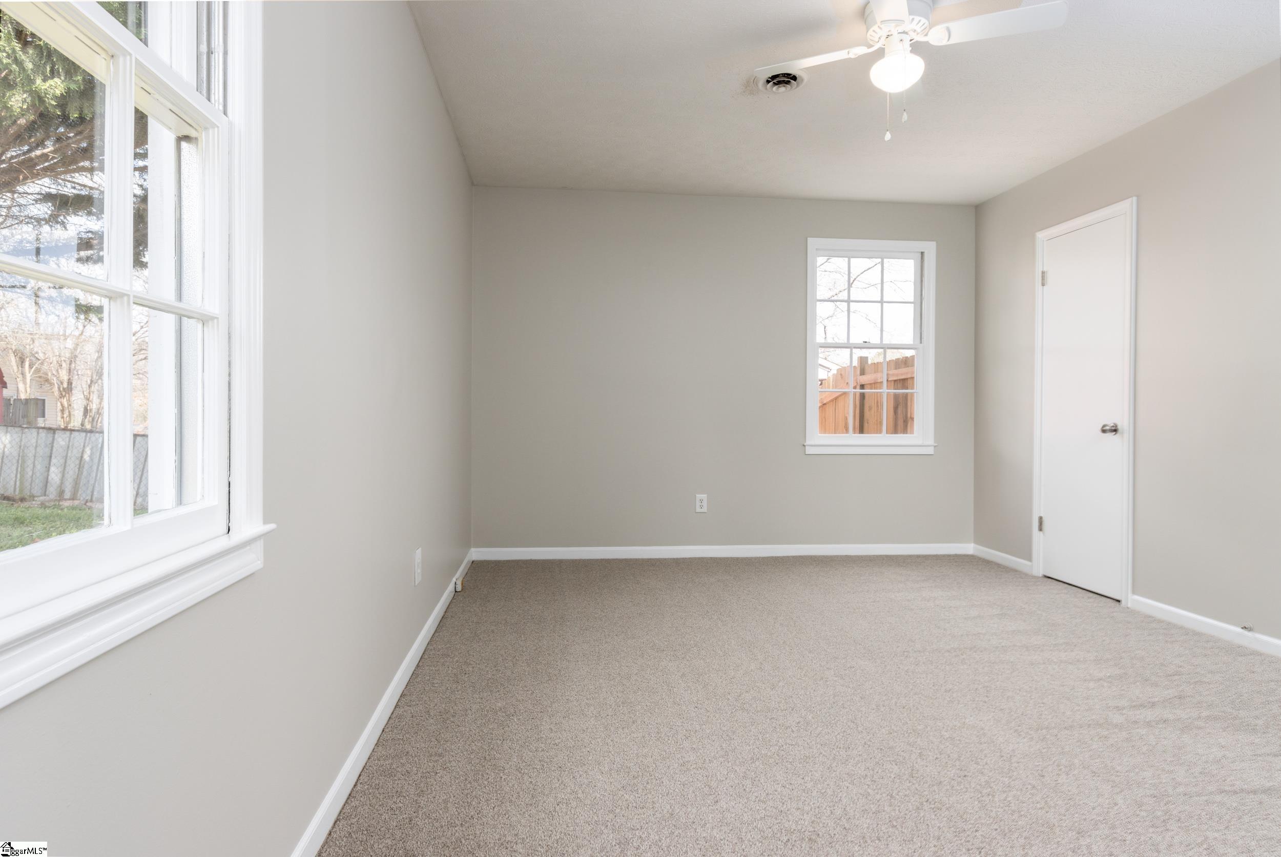 Property image 5 of 104 N CELESTIAL Drive in Crestview Hills, Greer, SC 29651