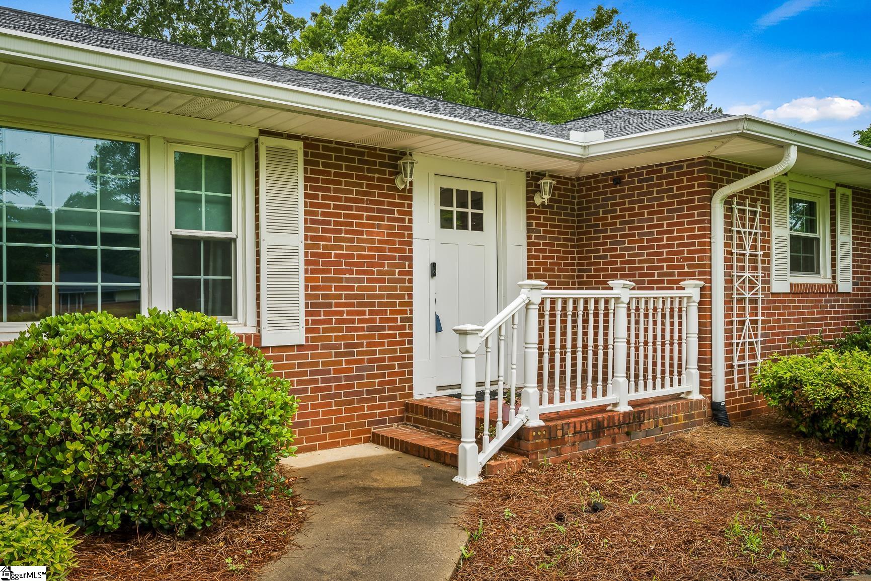 Property image 2 of 2011 College Avenue in Bellview Estates, Anderson, SC 29621