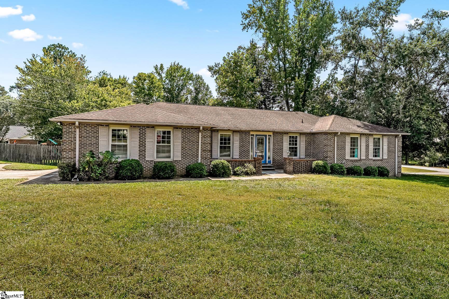 Property image 4 of 200 Tiffany Drive in Regency Park, Anderson, SC 29625