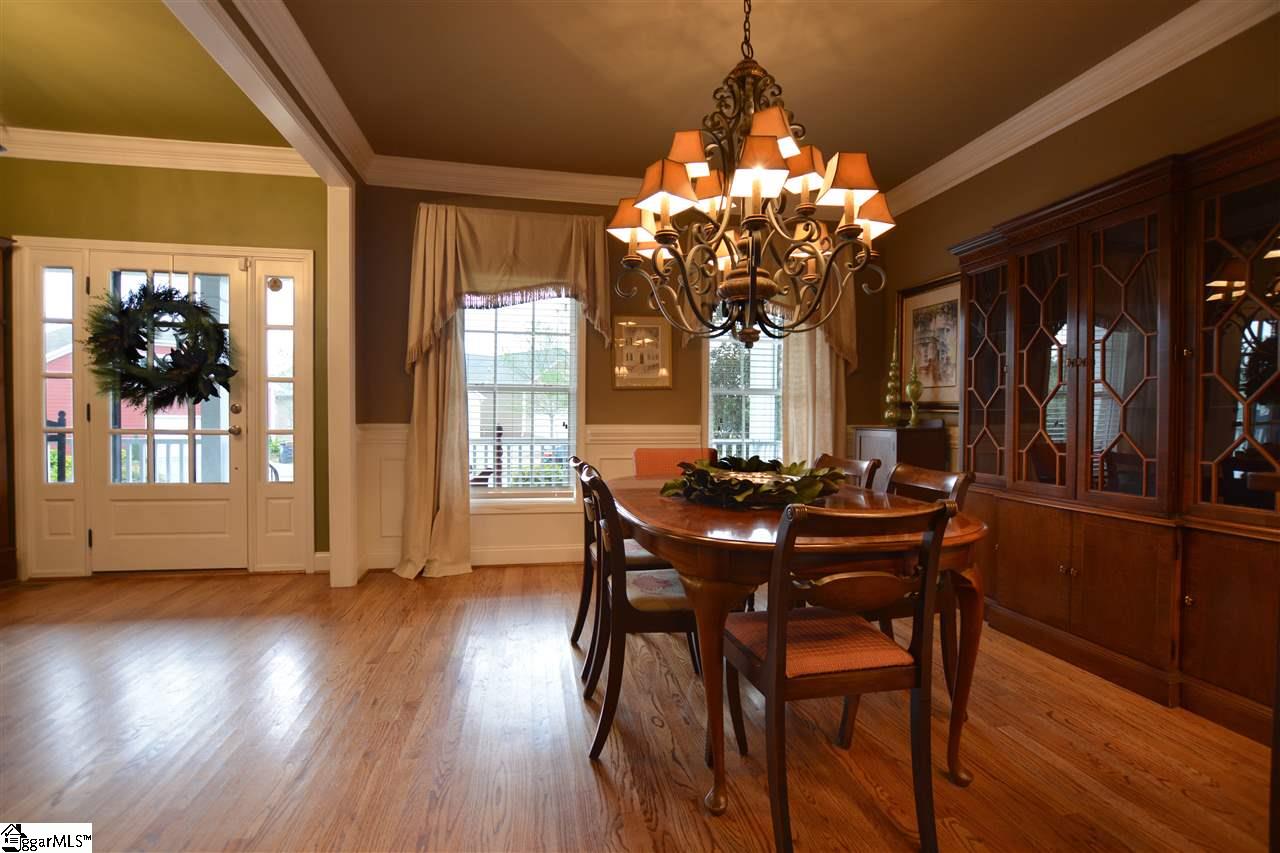 Property image 4 of 208 Moss Wood Circle in Boxwood, Simpsonville, SC 29681