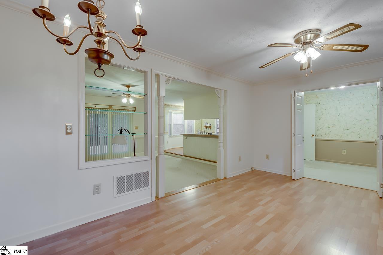 Property image 3 of 130 Colvin Road in Heritage Hills, Greenville, SC 29615
