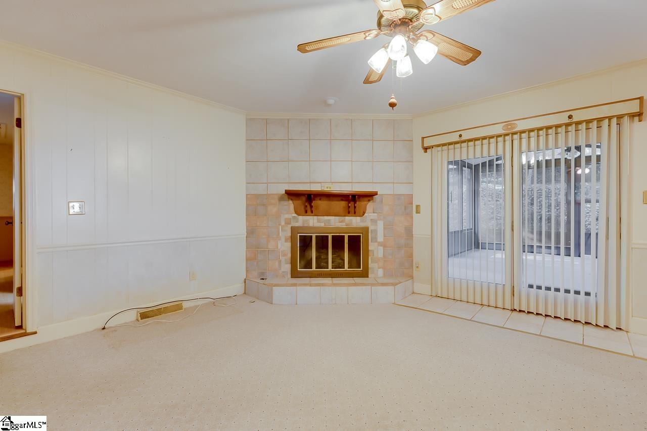 Property image 5 of 130 Colvin Road in Heritage Hills, Greenville, SC 29615