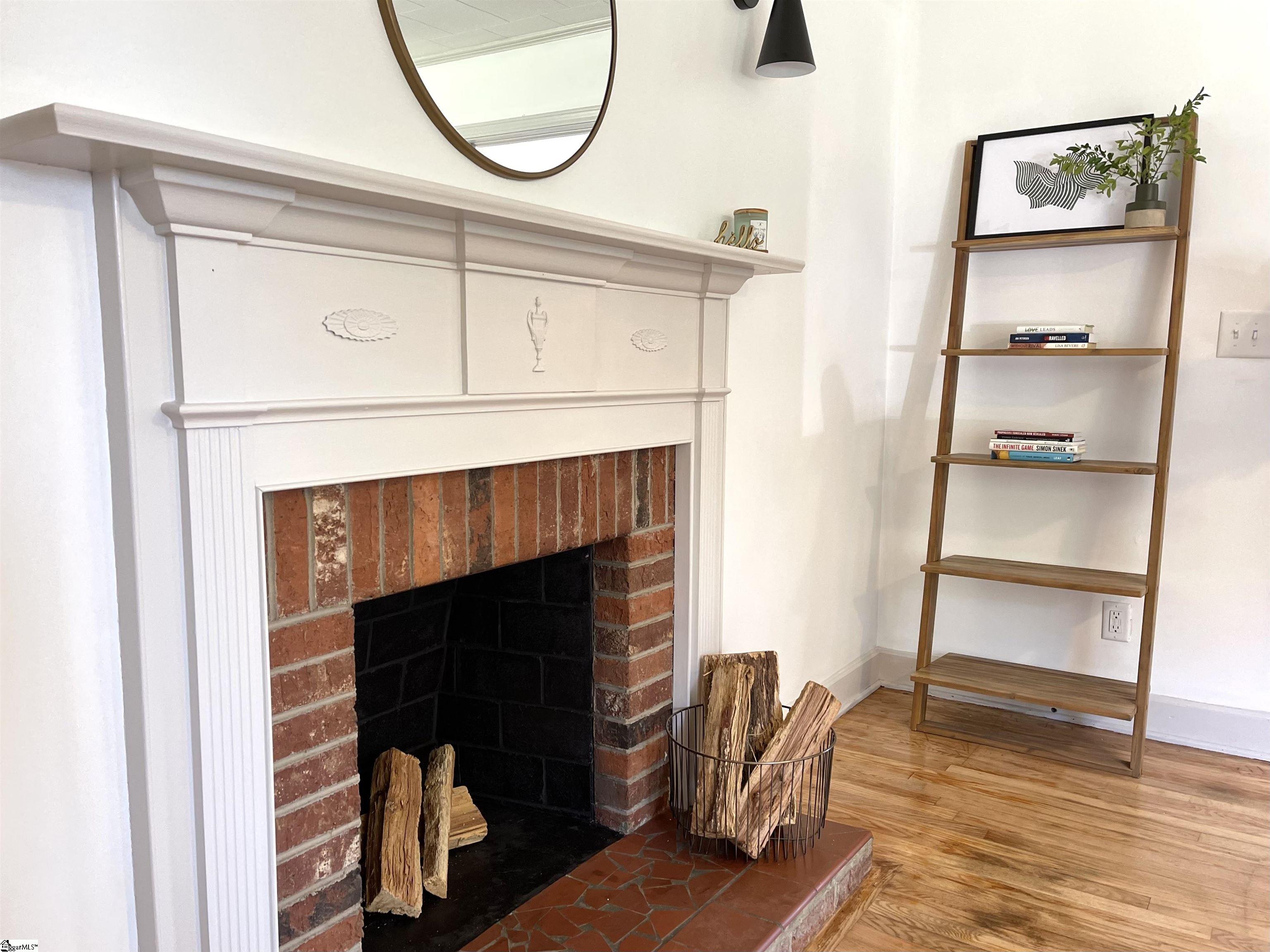 Property image 5 of 104 Crescent Drive in Grayview Estate, Laurens, SC 29360