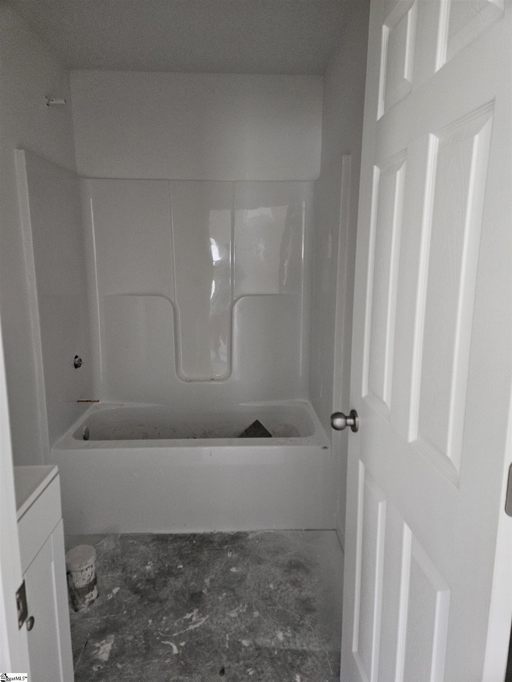 Property image 2 of 315 Dillon Drive in Blossom Meadows, Clinton, SC 29325