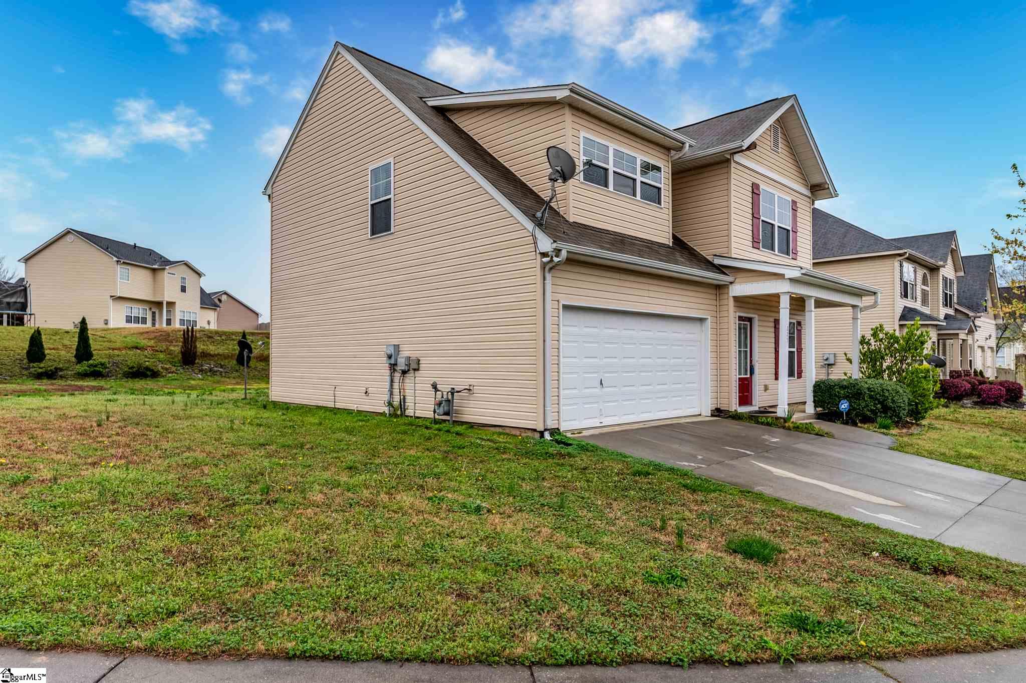 Property image 2 of 225 W Camelton Drive in Reidville Crossing, Woodruff, SC 29388