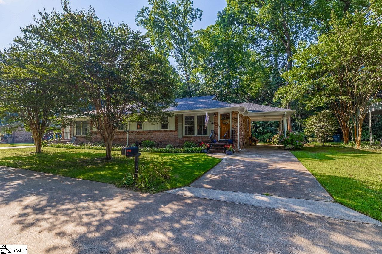 Property image 3 of 2a Heritage Court in Heritage Hills, Greenville, SC 29615