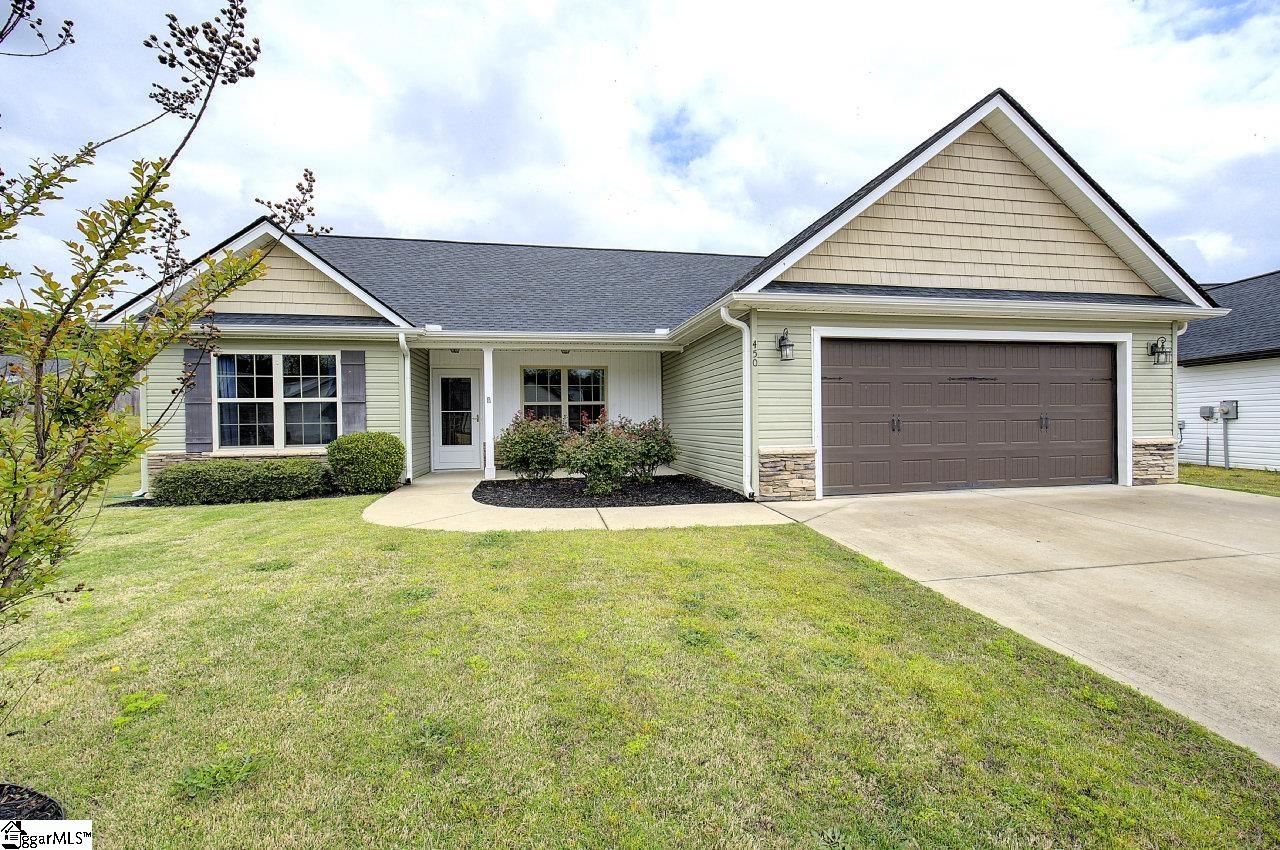 Property image 2 of 450 Peaksview Drive in Lockeland Park, Simpsonville, SC 29681