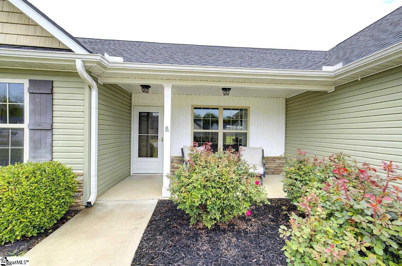 Property image 3 of 450 Peaksview Drive in Lockeland Park, Simpsonville, SC 29681