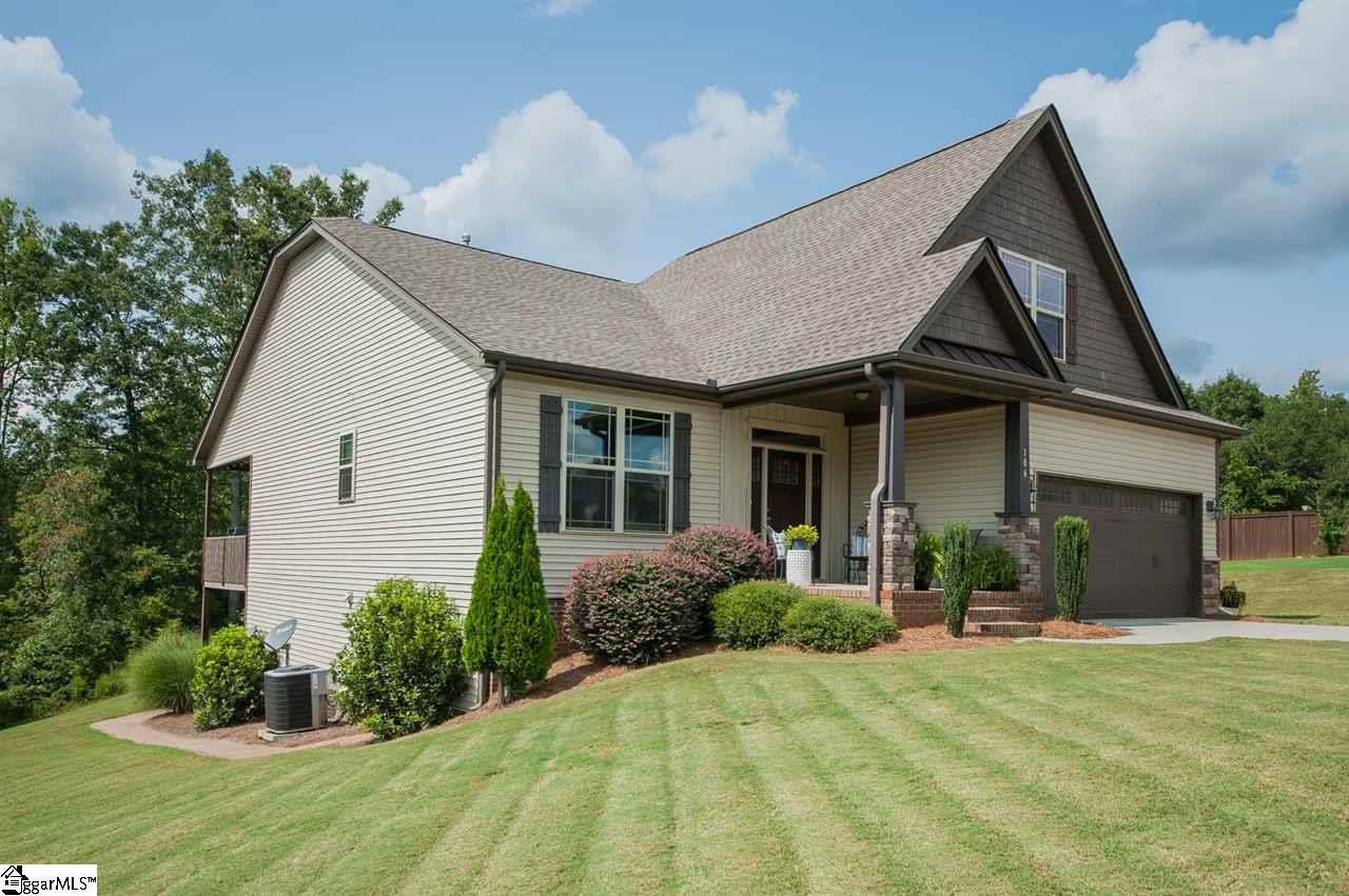 Property image 2 of 106 Rising Meadow Lane in Meadow Breeze, Taylors, SC 29687